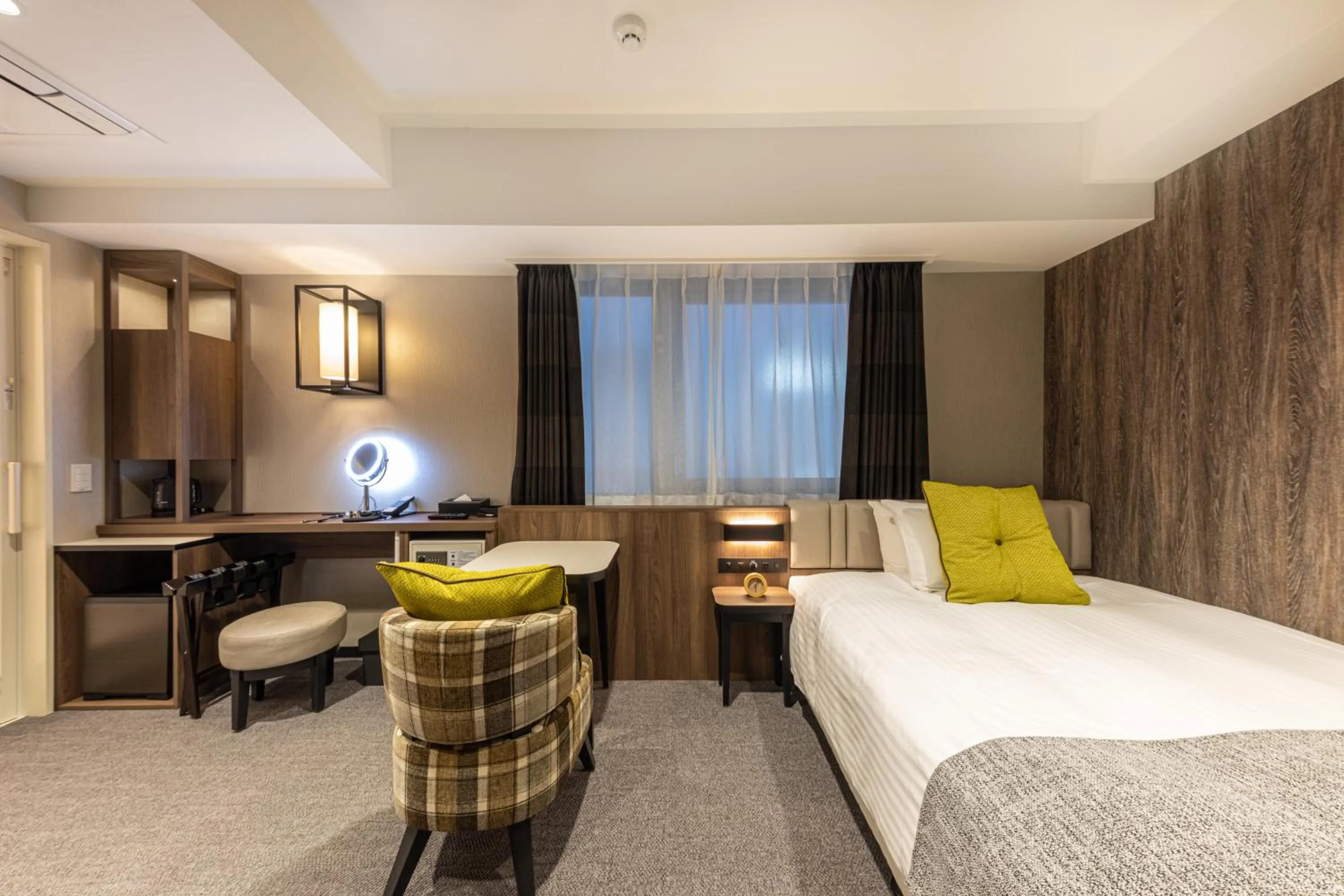 Nearby landmark, Bed in Meitetsu Inn Shinosakaeki Higashiguchi