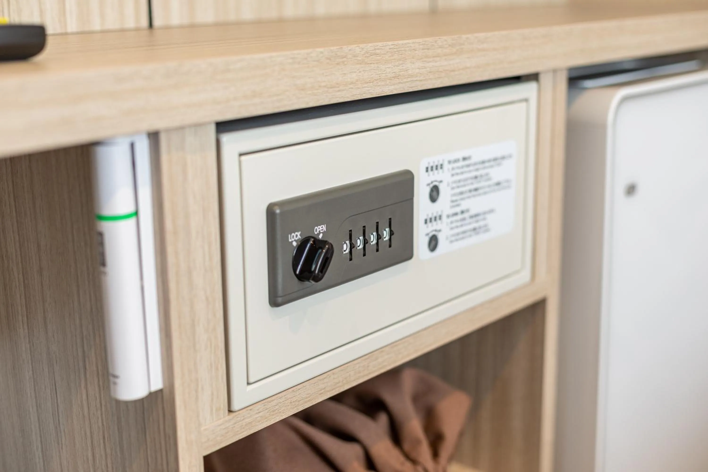 safe in Meitetsu Inn Shinosakaeki Higashiguchi