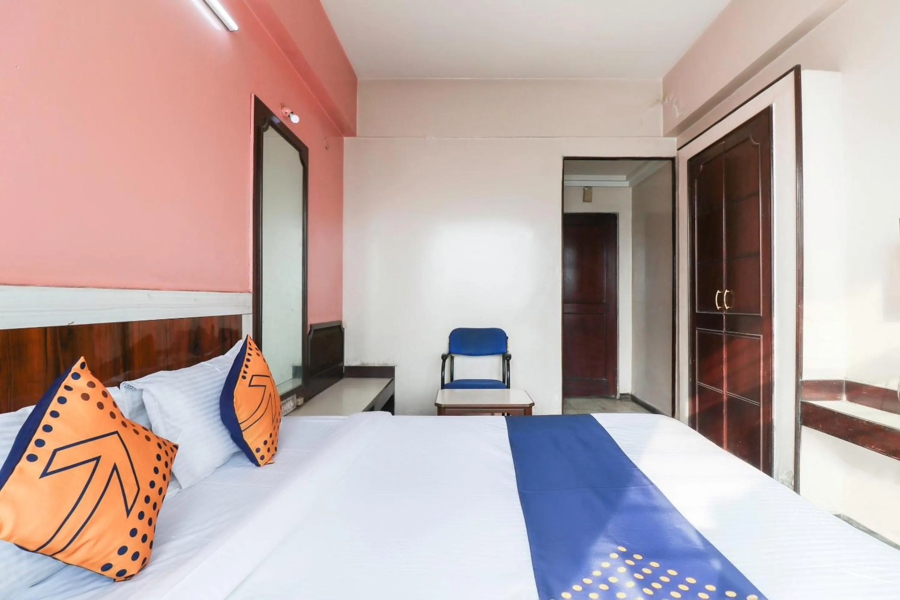 Bedroom, Bed in Super Hotel O Archana Inn