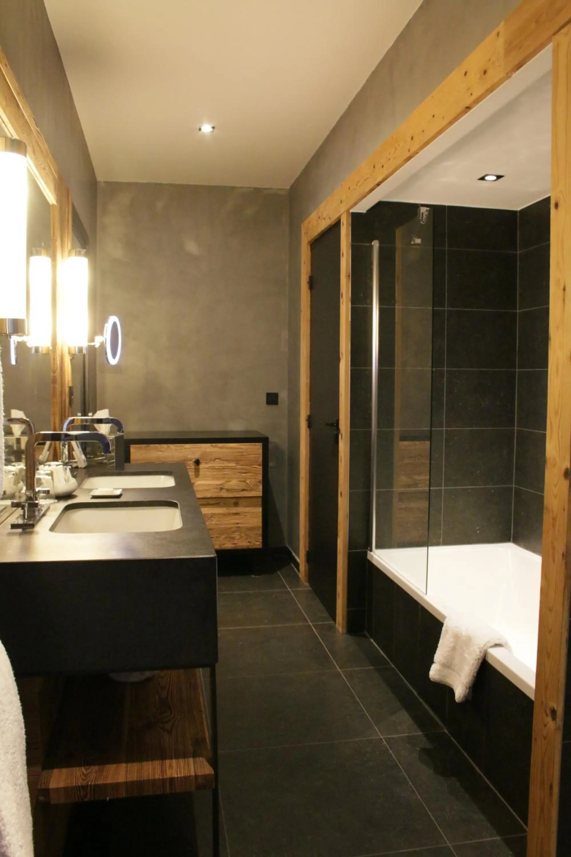 Bathroom, Bed in M de Megève
