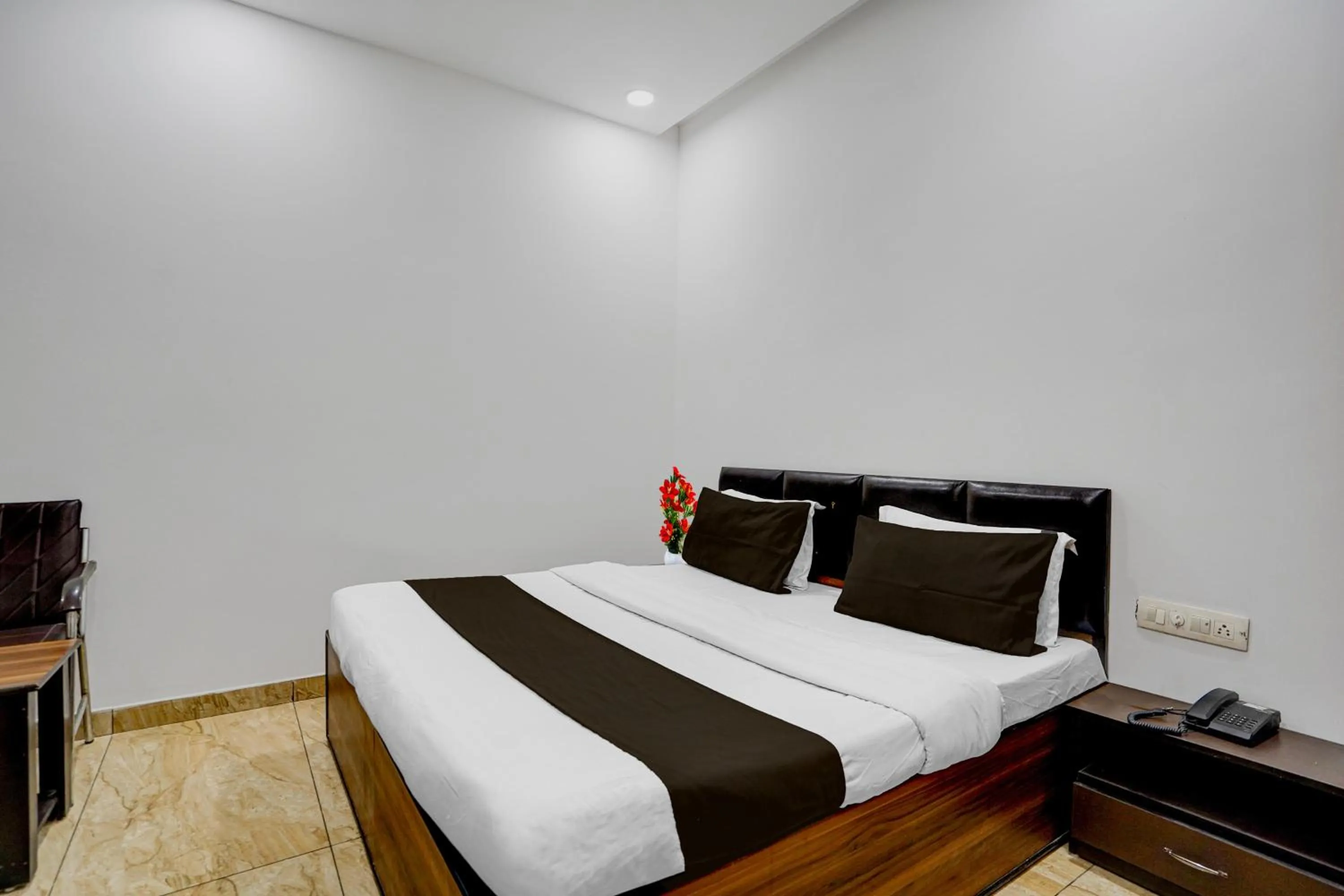 Bedroom, Bed in Hotel O Silver Arc Mall Ludhiana Formerly White Solitaire