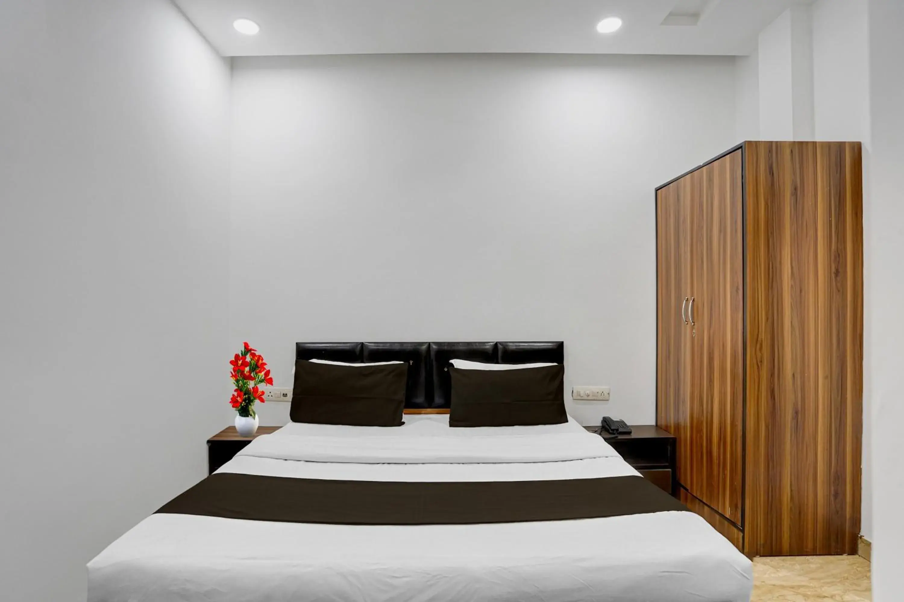 Bedroom, Bed in Super Hotel O Silver Arc Mall Ludhiana Formerly White Solitaire Bedroom, Bed in Super Hotel O Silver Arc Mall Ludhiana Formerly White Solitaire