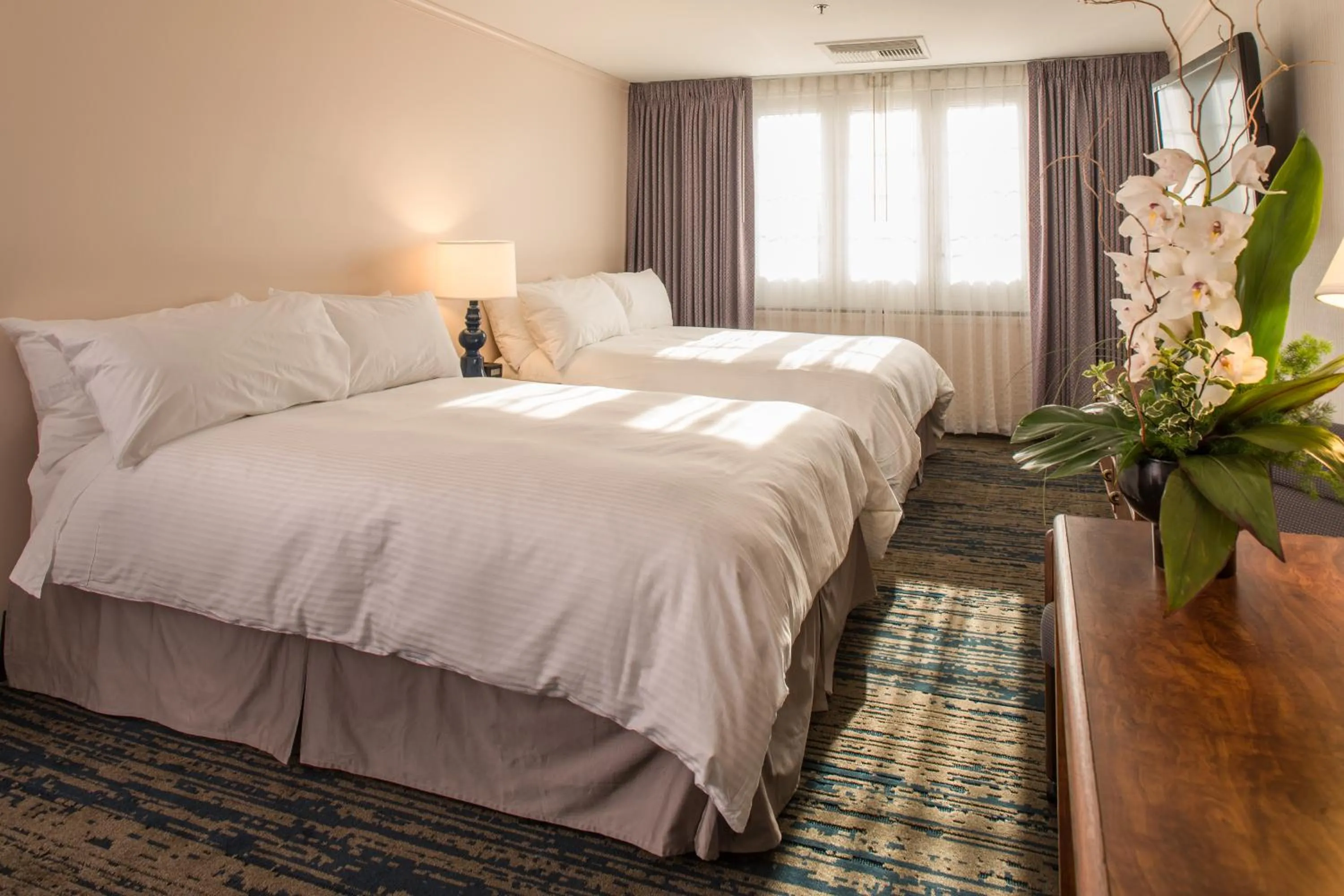 Bed in The Voyager Inn