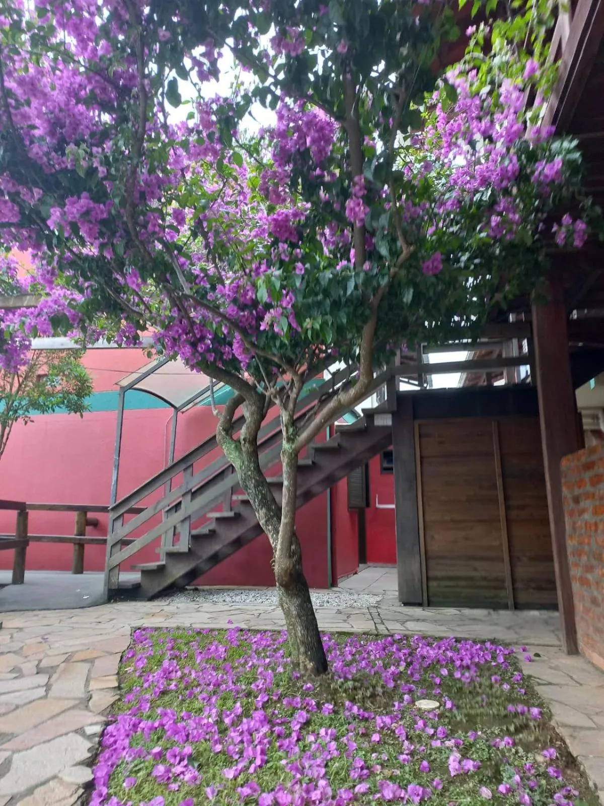 Spring in Pousada Vila D' Itália