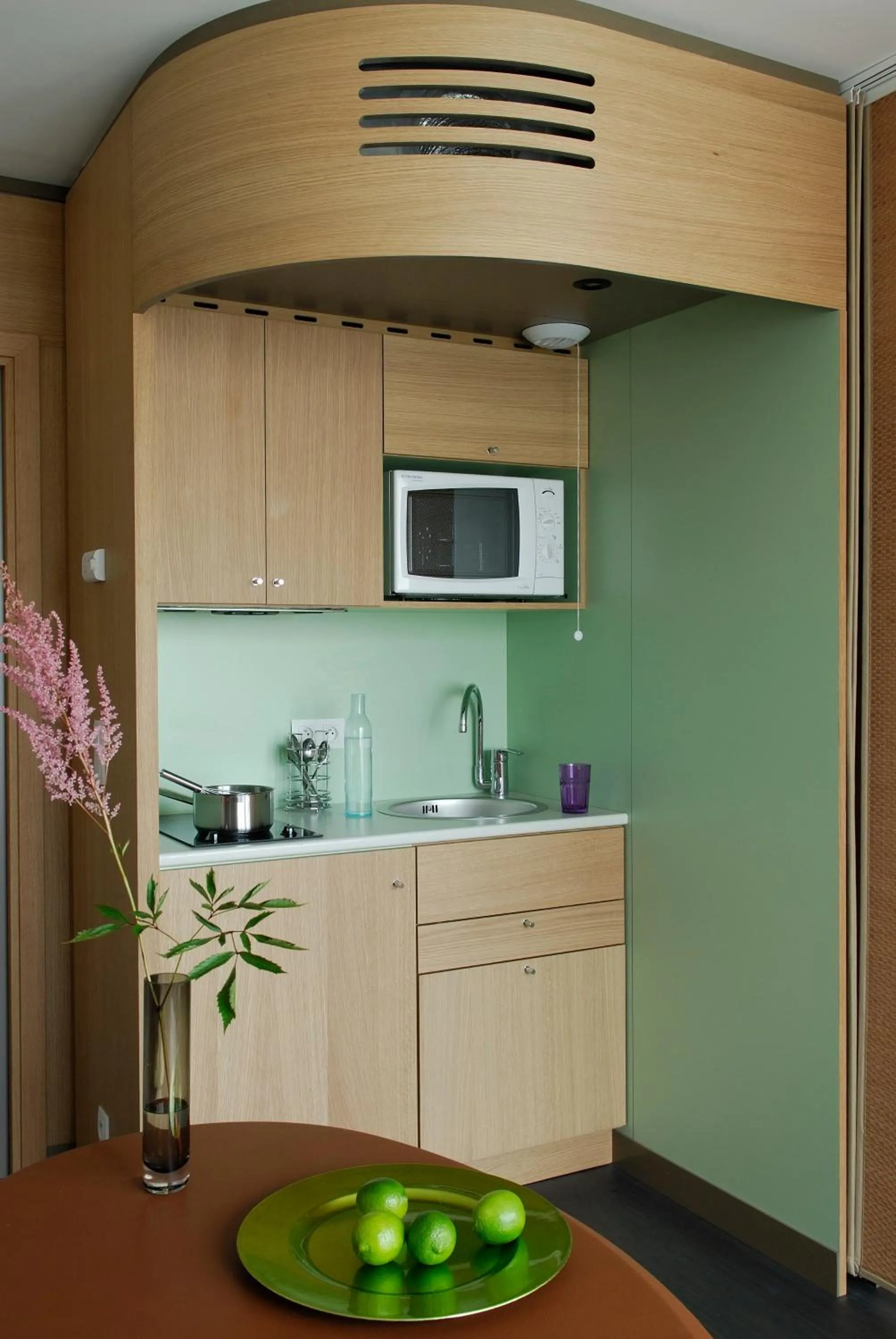 Kitchen or kitchenette in Aparthotel Adagio Bordeaux Centre Gambetta