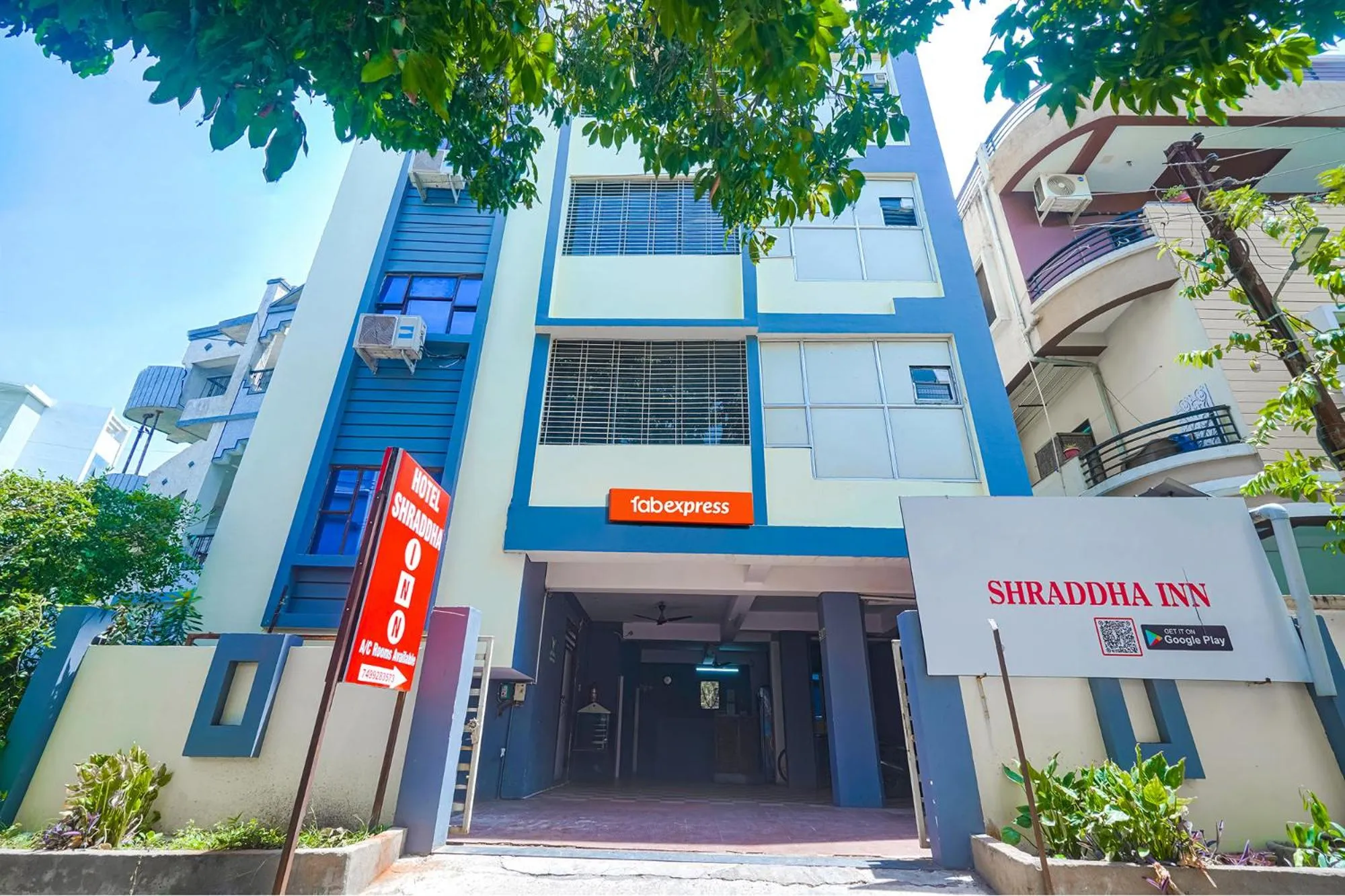 Facade/entrance in FabExpress Shraddha inn