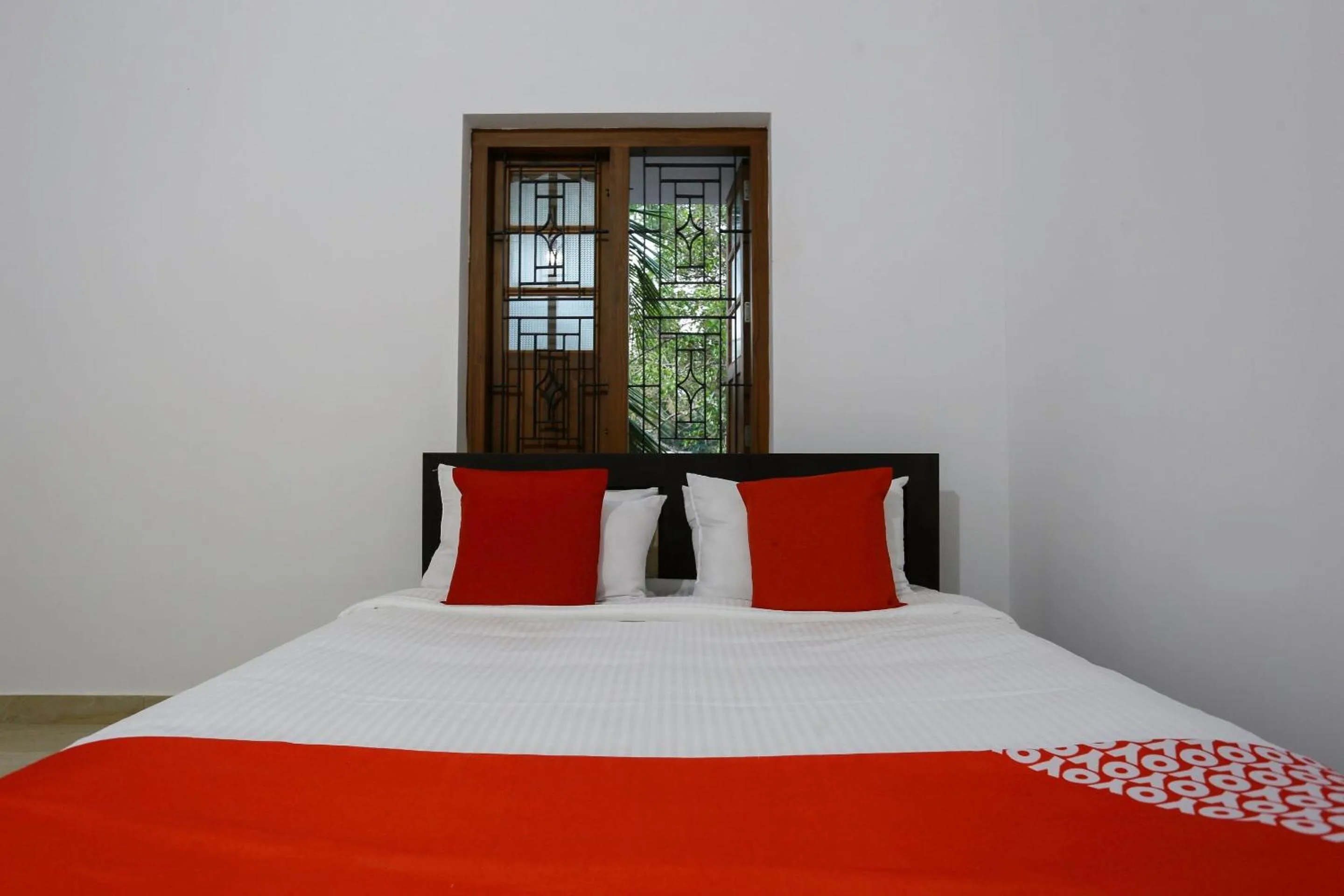 Bedroom, Bed in Hotel O Al Ameen Residency
