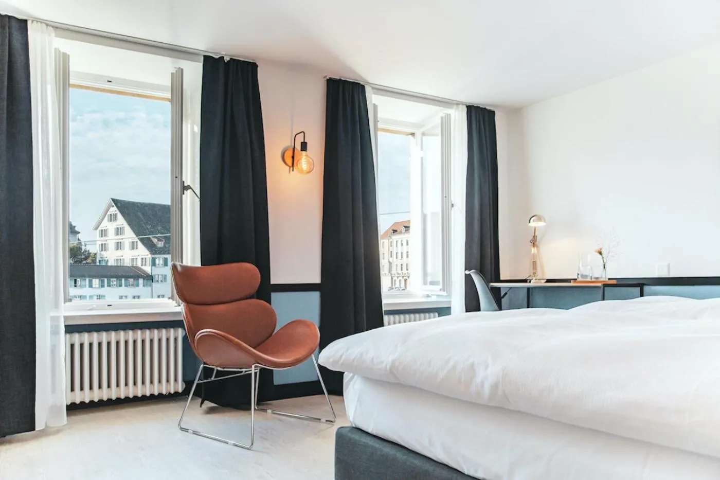 Photo of the whole room, Bed in Pop Up Hotel Krone Zürich