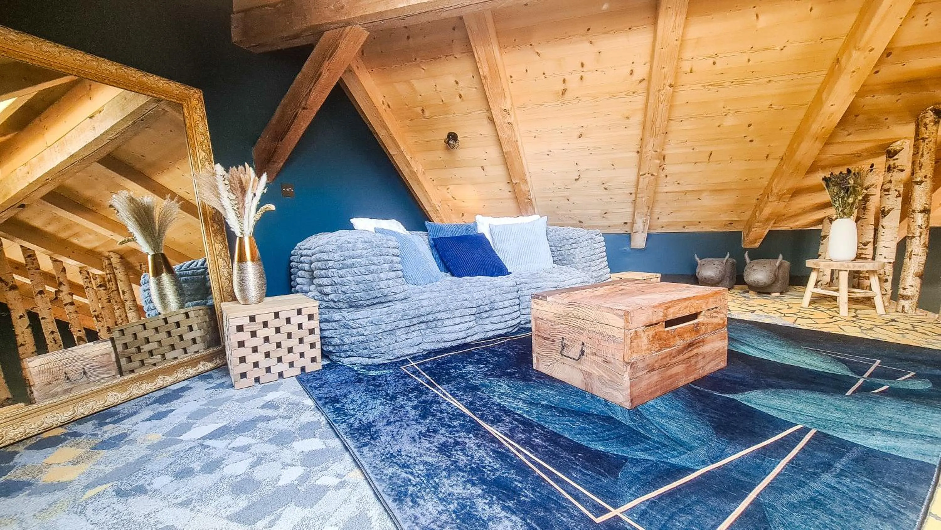 Seating area in CHALET 1703 - Refuge Alpin avec Spa & Sauna - l'esprit maison au Coeur des Alpes - Adults Only
