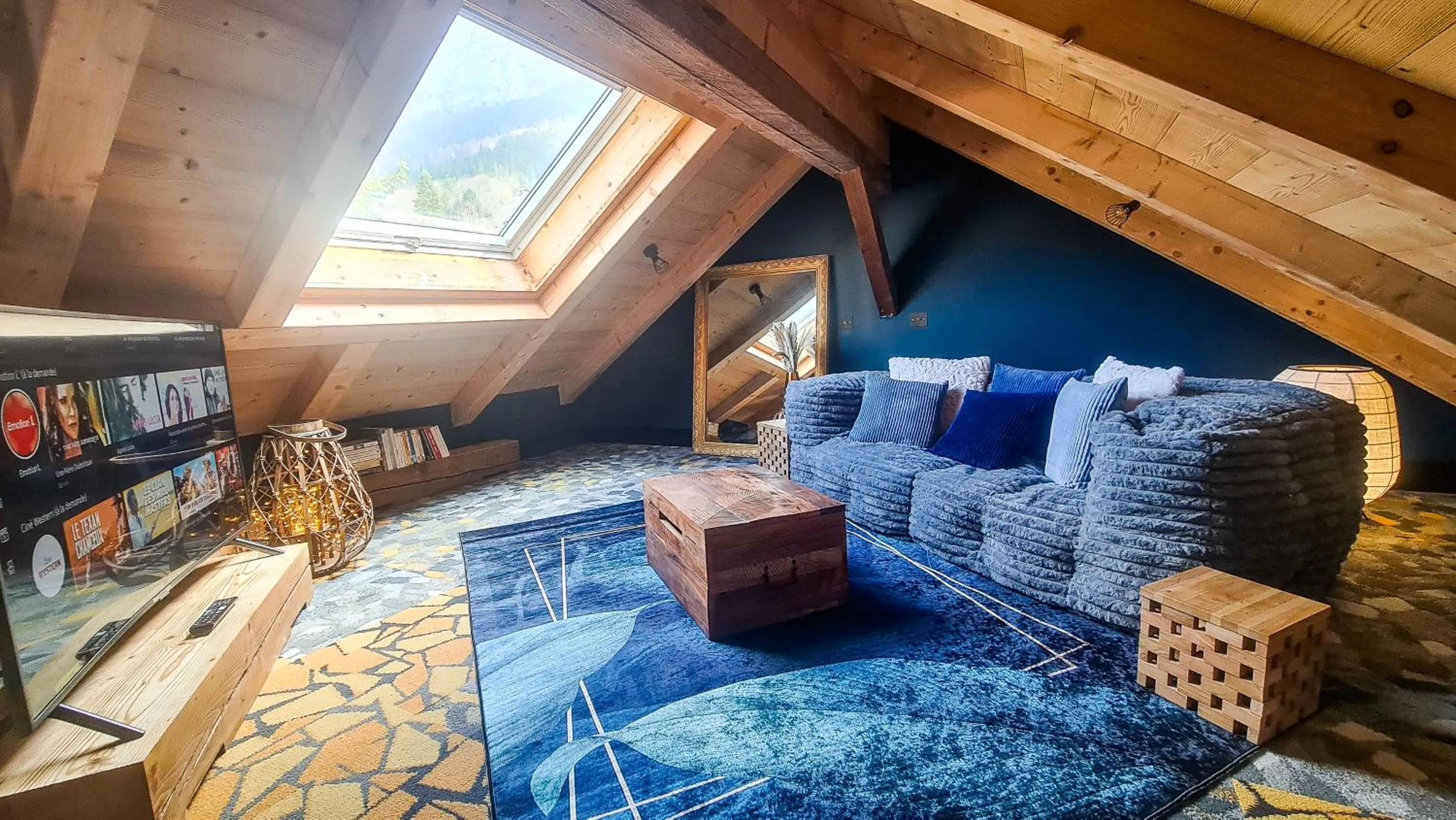 Seating area in CHALET 1703 - Refuge Alpin avec Spa & Sauna - l'esprit maison au Coeur des Alpes - Adults Only