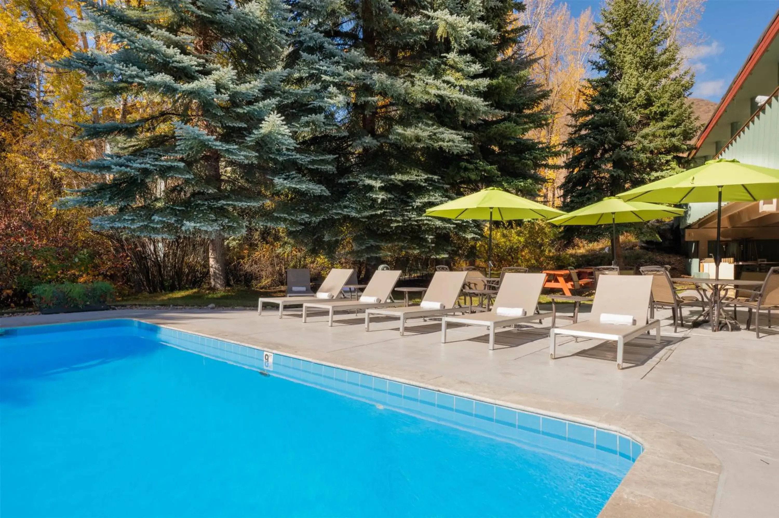 Pool view in Evergreen Lodge at Vail Pool view in Evergreen Lodge at Vail