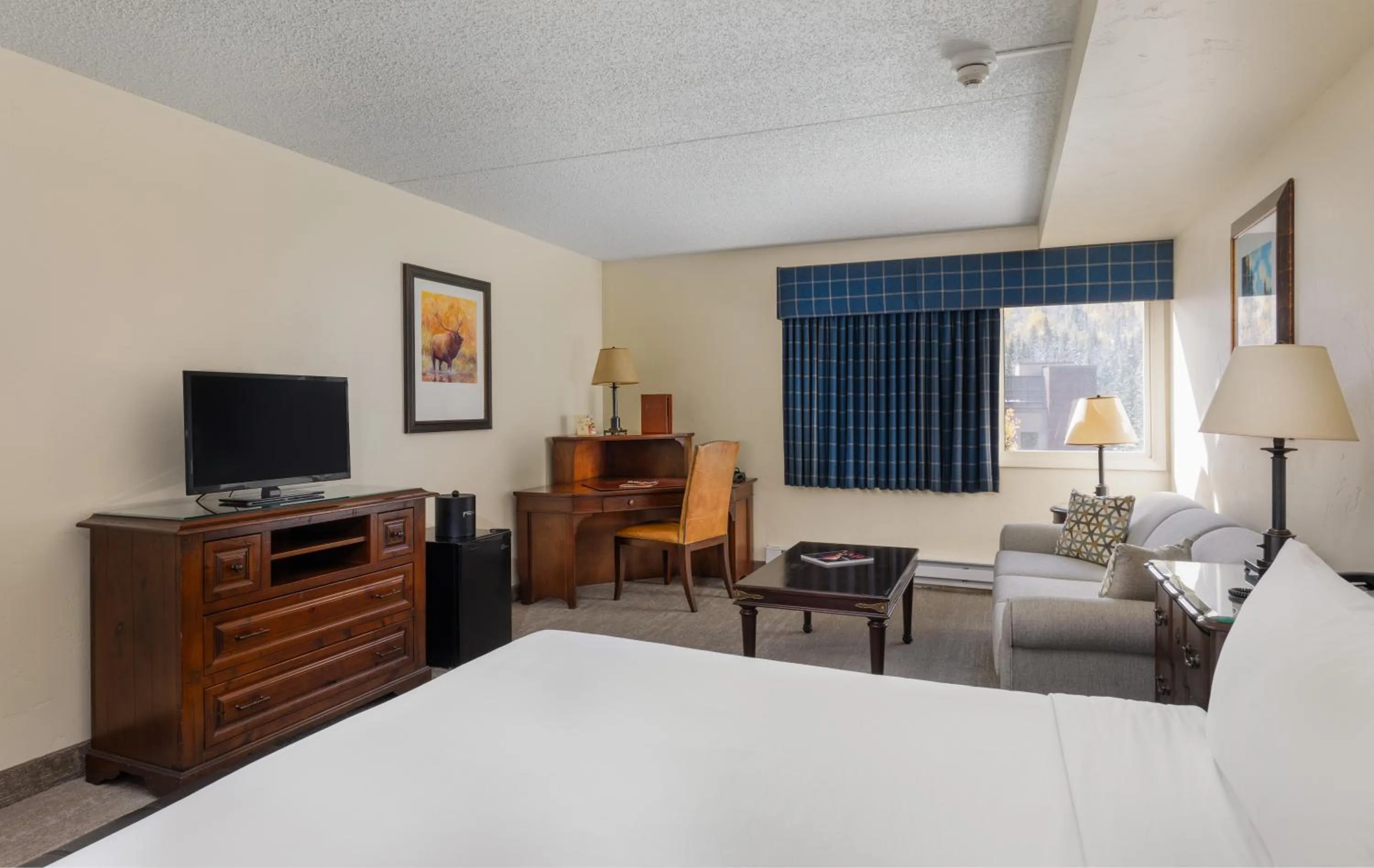 Bed in Evergreen Lodge at Vail