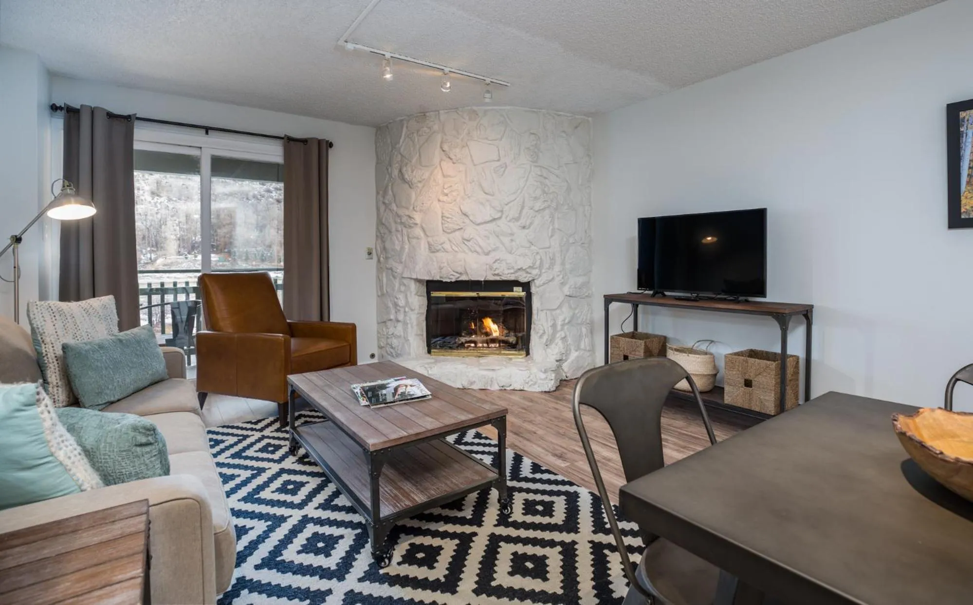 Living room in Evergreen Lodge at Vail