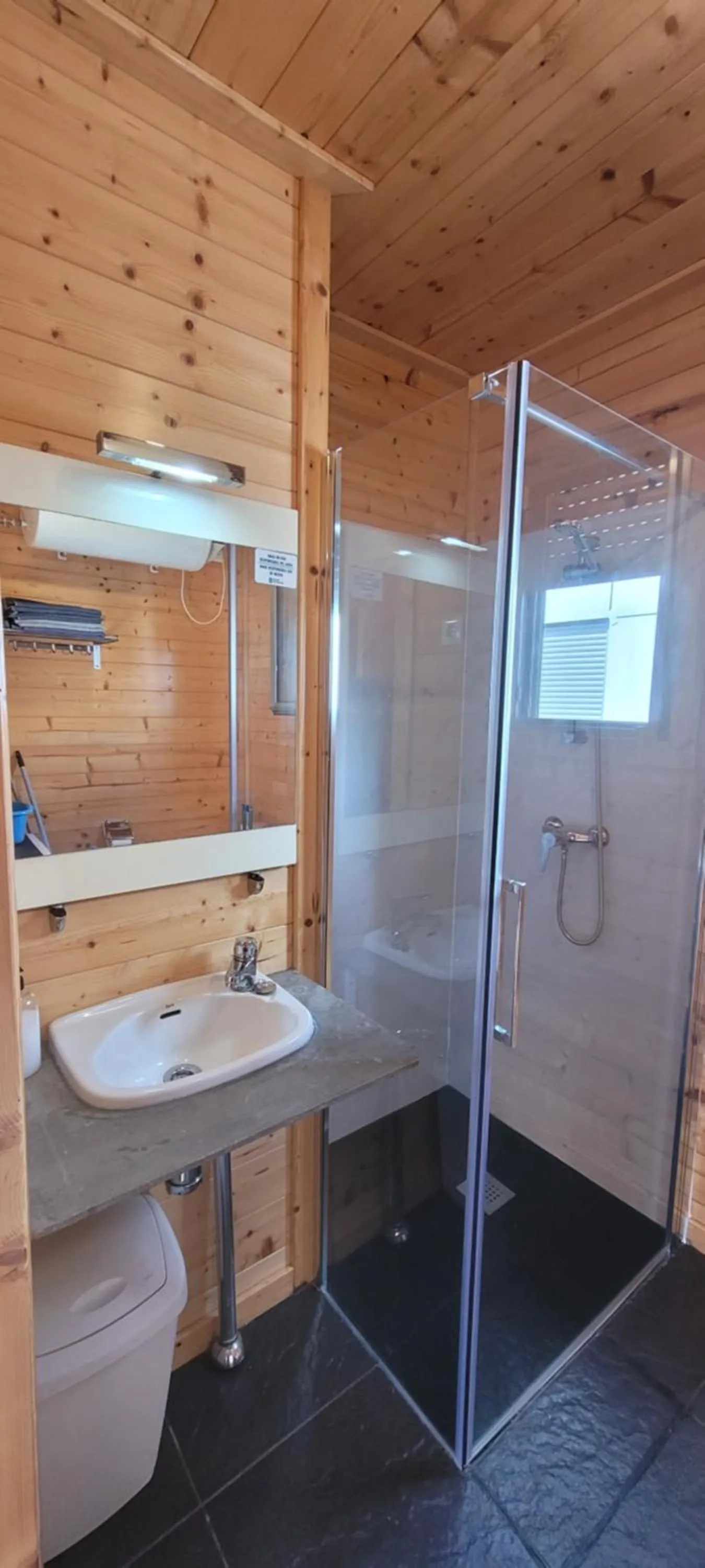 Bathroom in Apartadiño