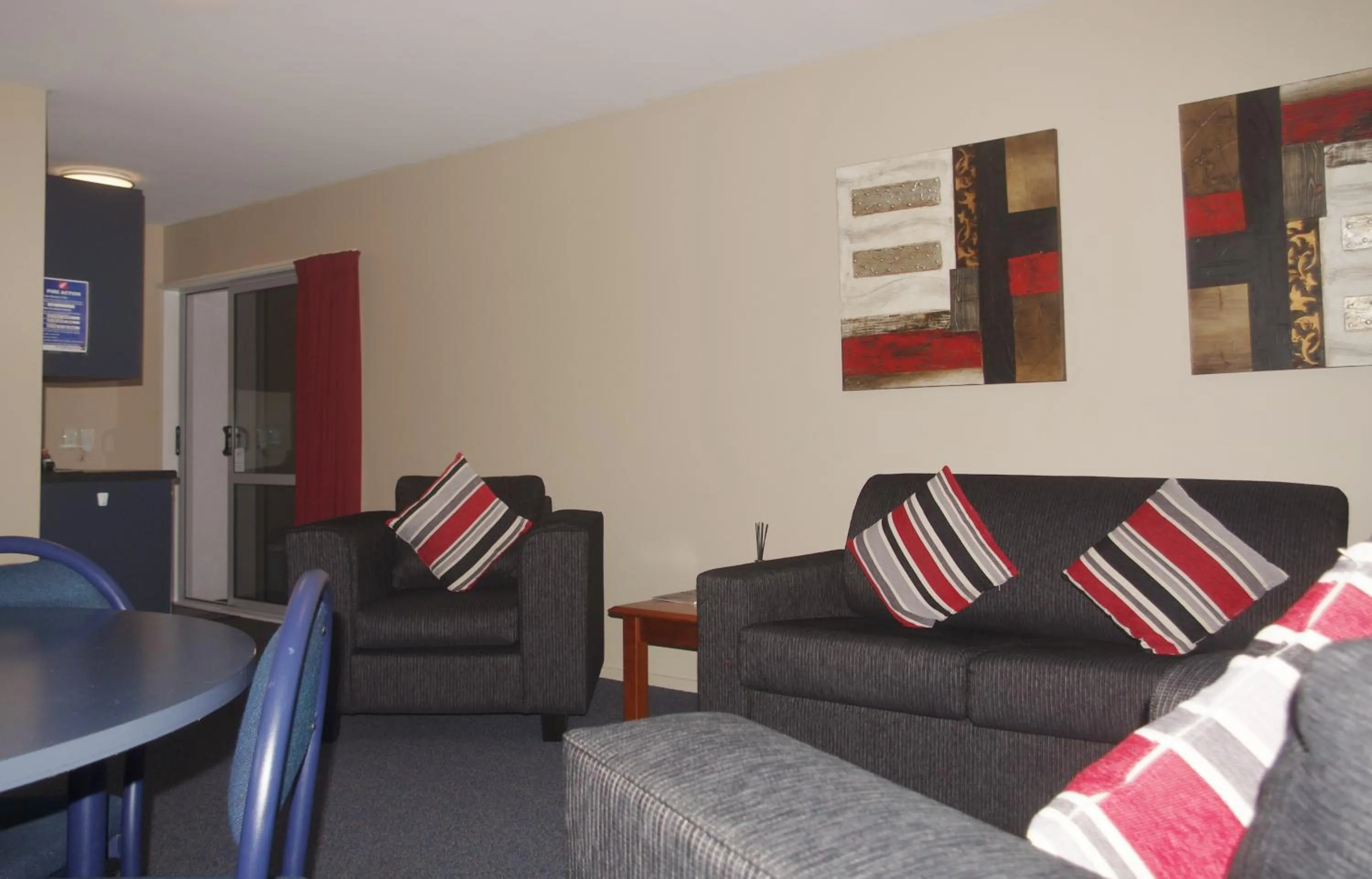 Living room in Phoenix Motels