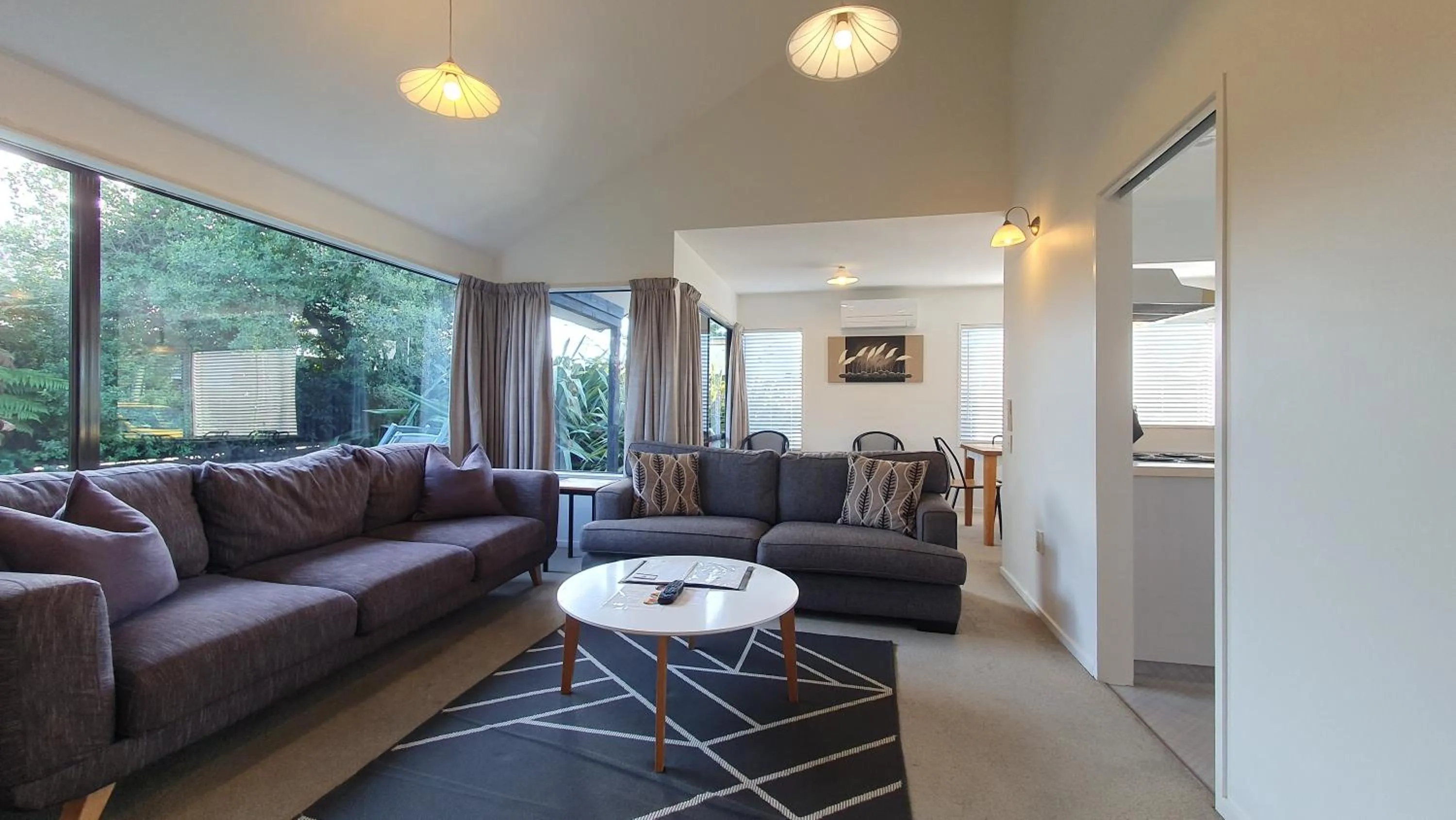 Living room in Airways Motel