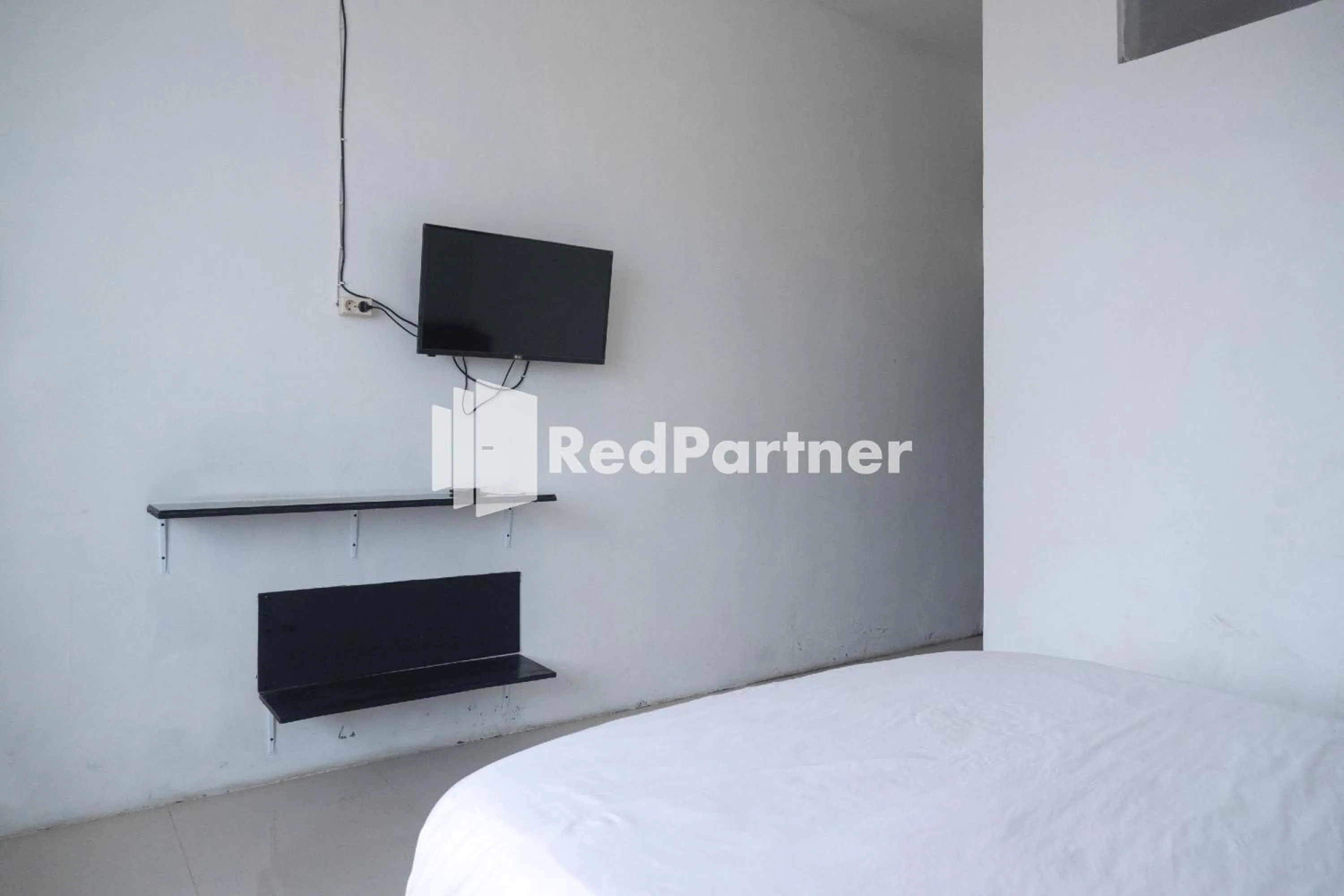 Bedroom, Bed in Homestay C9 Exclusive Kaliurang Yogyakarta Mitra RedDoorz