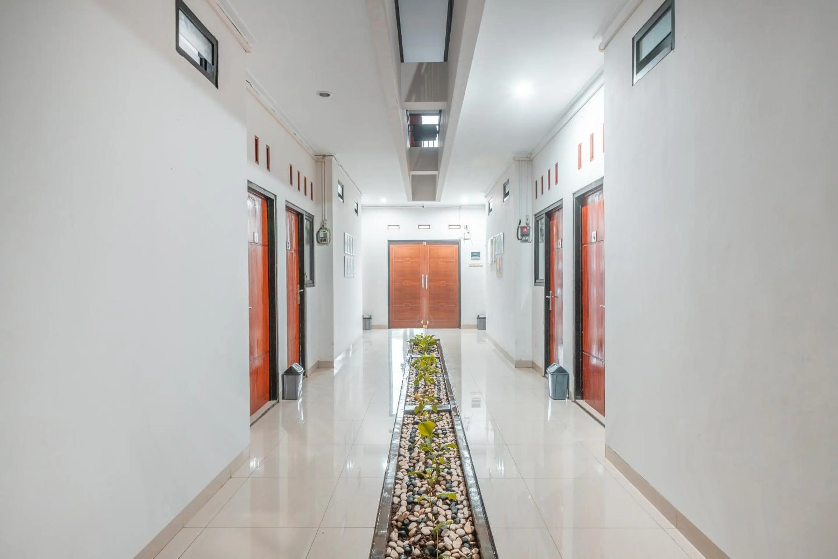 Lobby or reception in OYO Life 2335 Kos 89