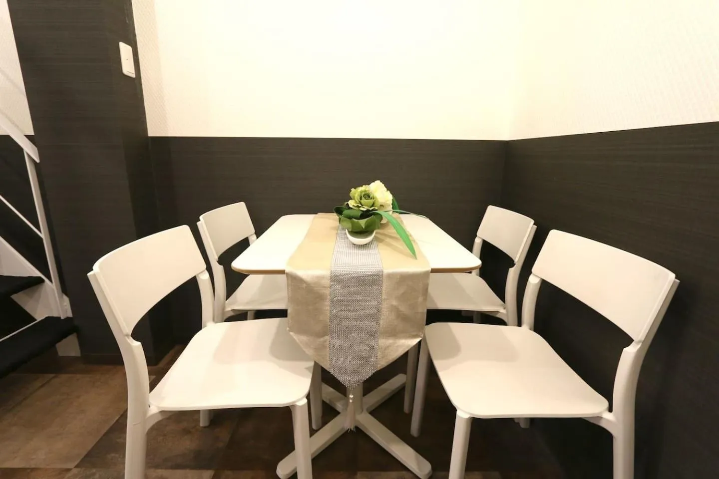 Dining area in EK1 Elizabeth Garden Kuromon