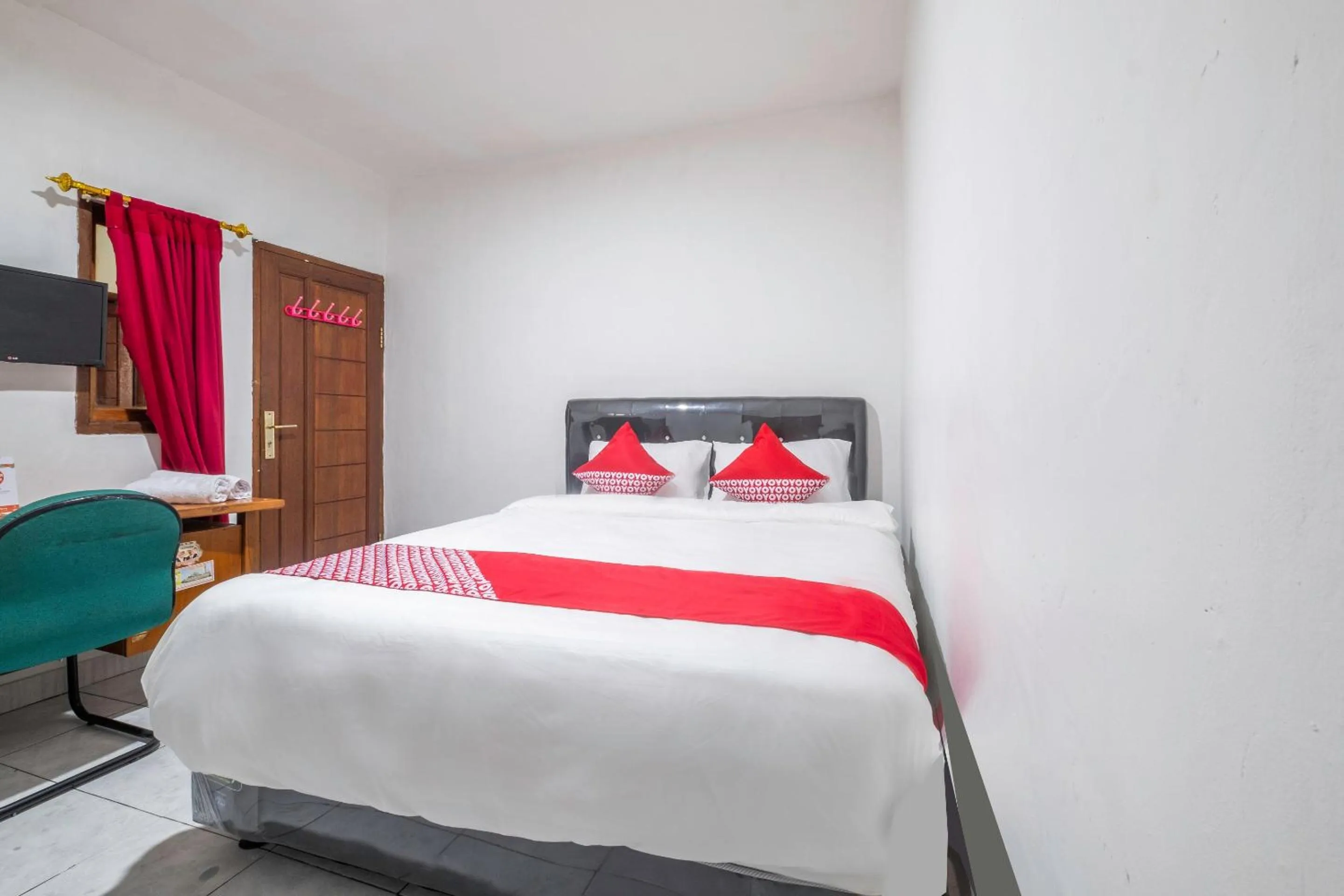 Bedroom in OYO Life 2391 Baladewa Residence Syariah