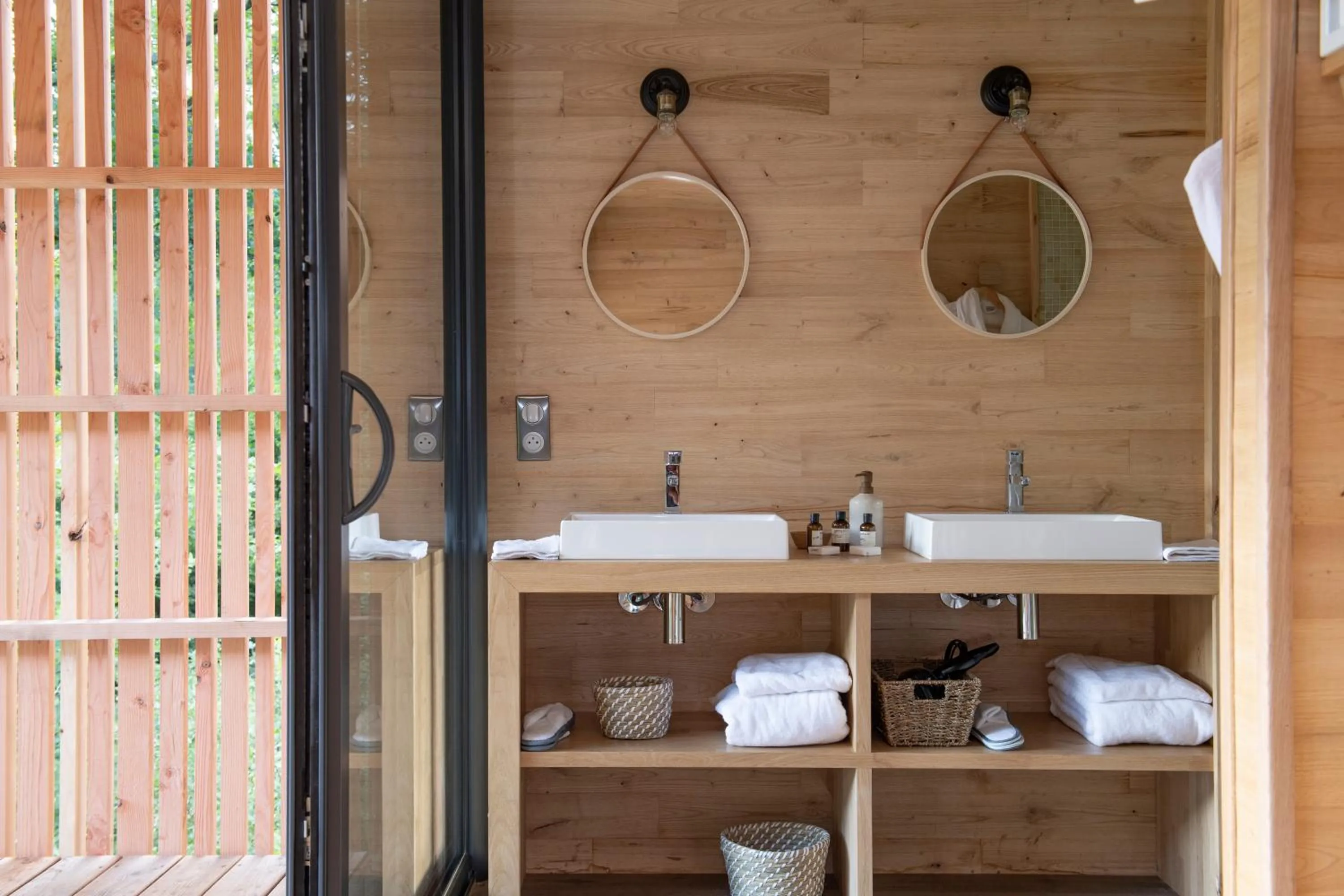 Bathroom in Loire Valley Lodges - Hotel