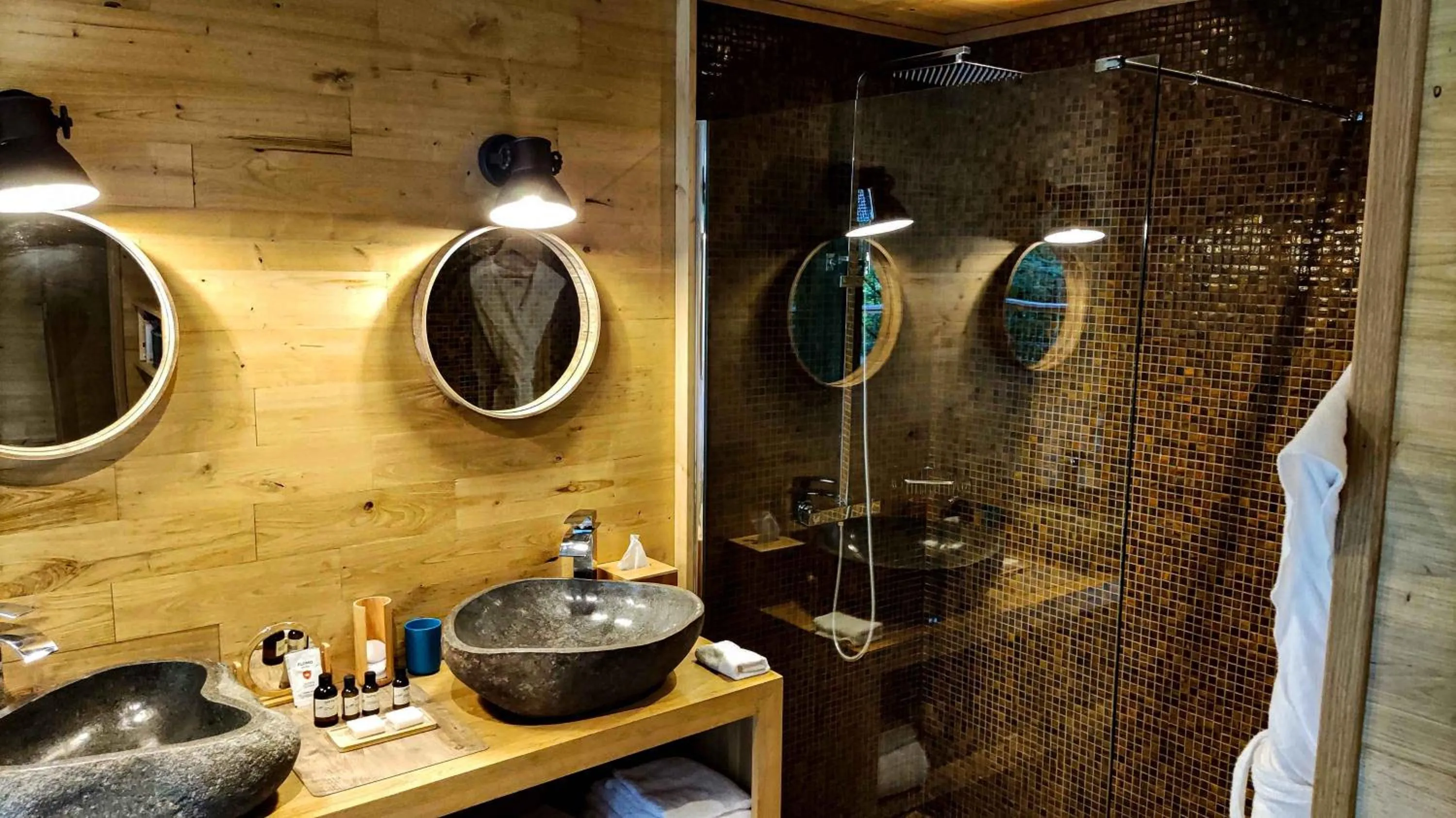 Loire Valley Lodges - Hotel