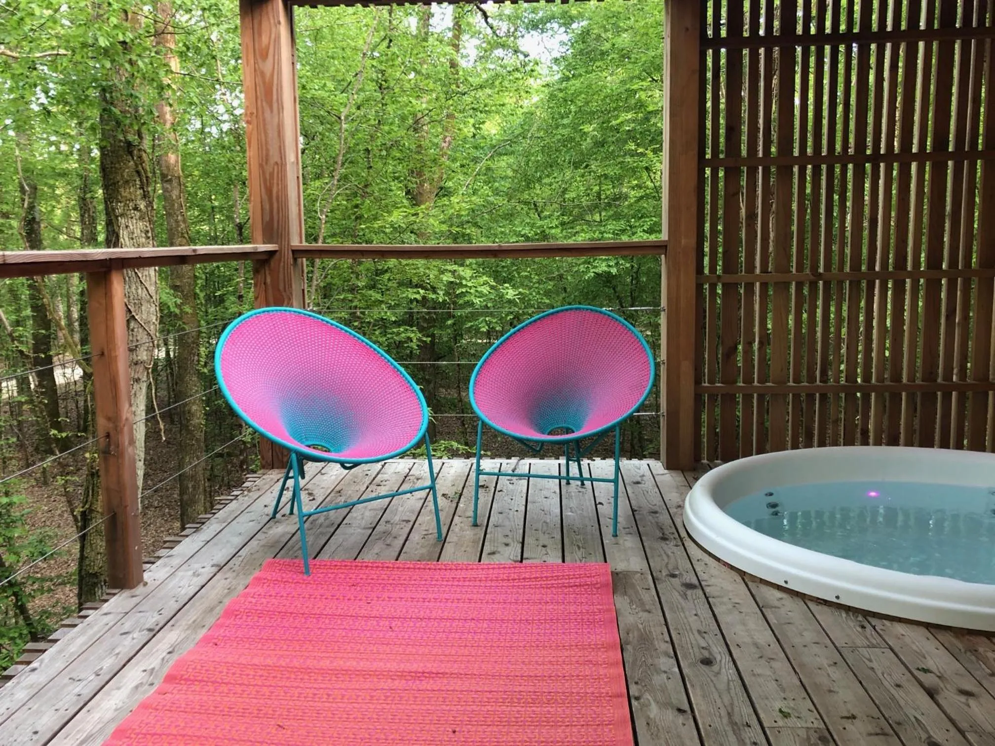 Hot Tub in Loire Valley Lodges - Hotel