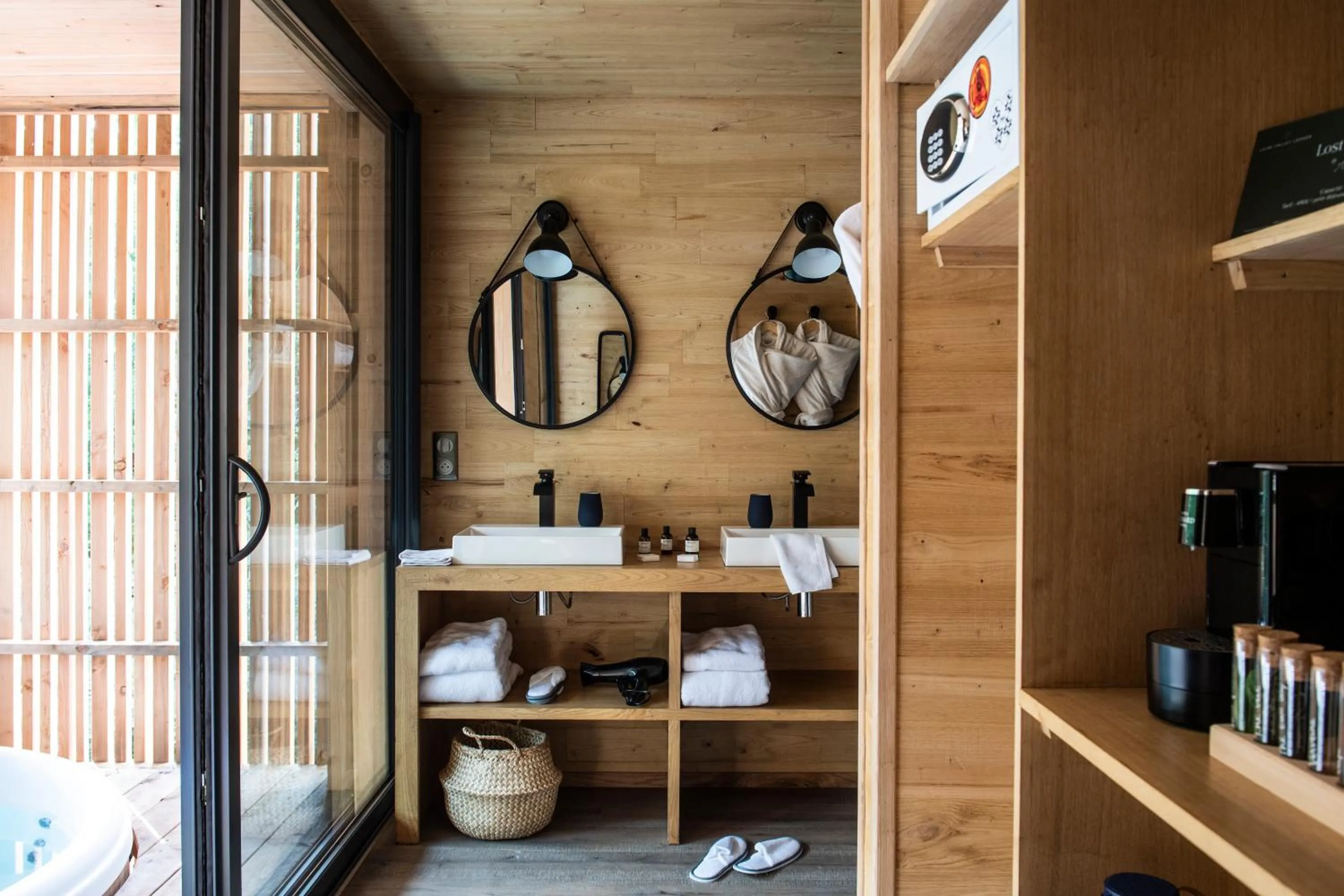 Bathroom in Loire Valley Lodges - Hotel