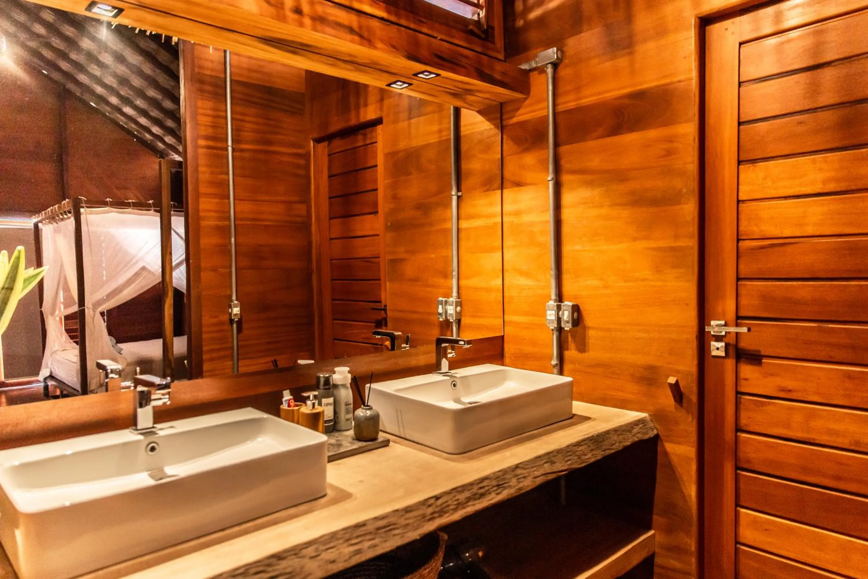 Bathroom in Kabana Hotel