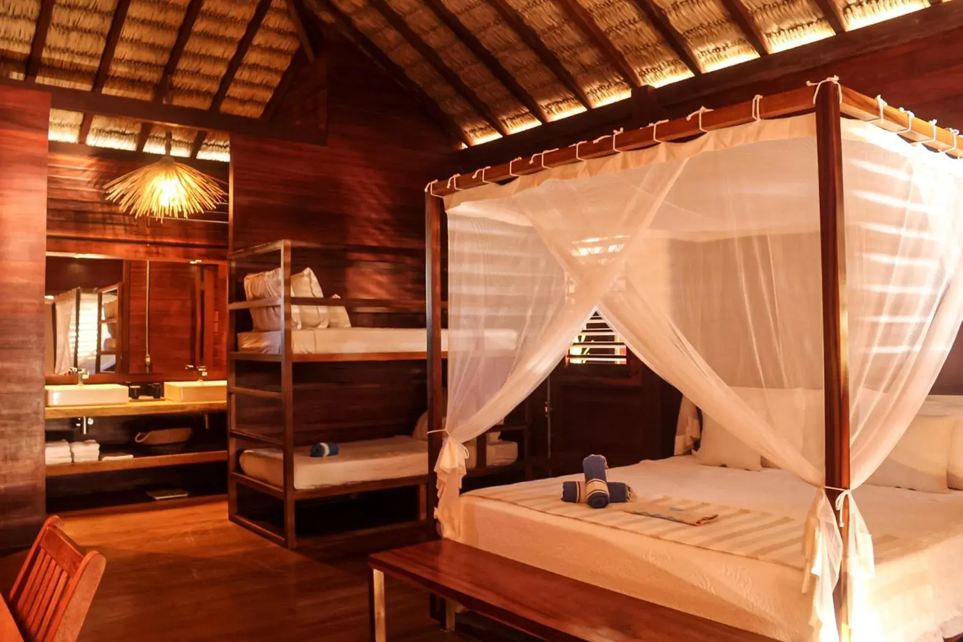 Deluxe Quadruple Room in Kabana Hotel Deluxe Quadruple Room in Kabana Hotel
