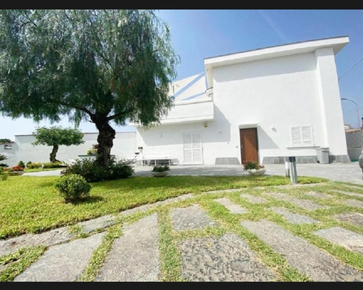 Property building in Home Olympus Vesuvio
