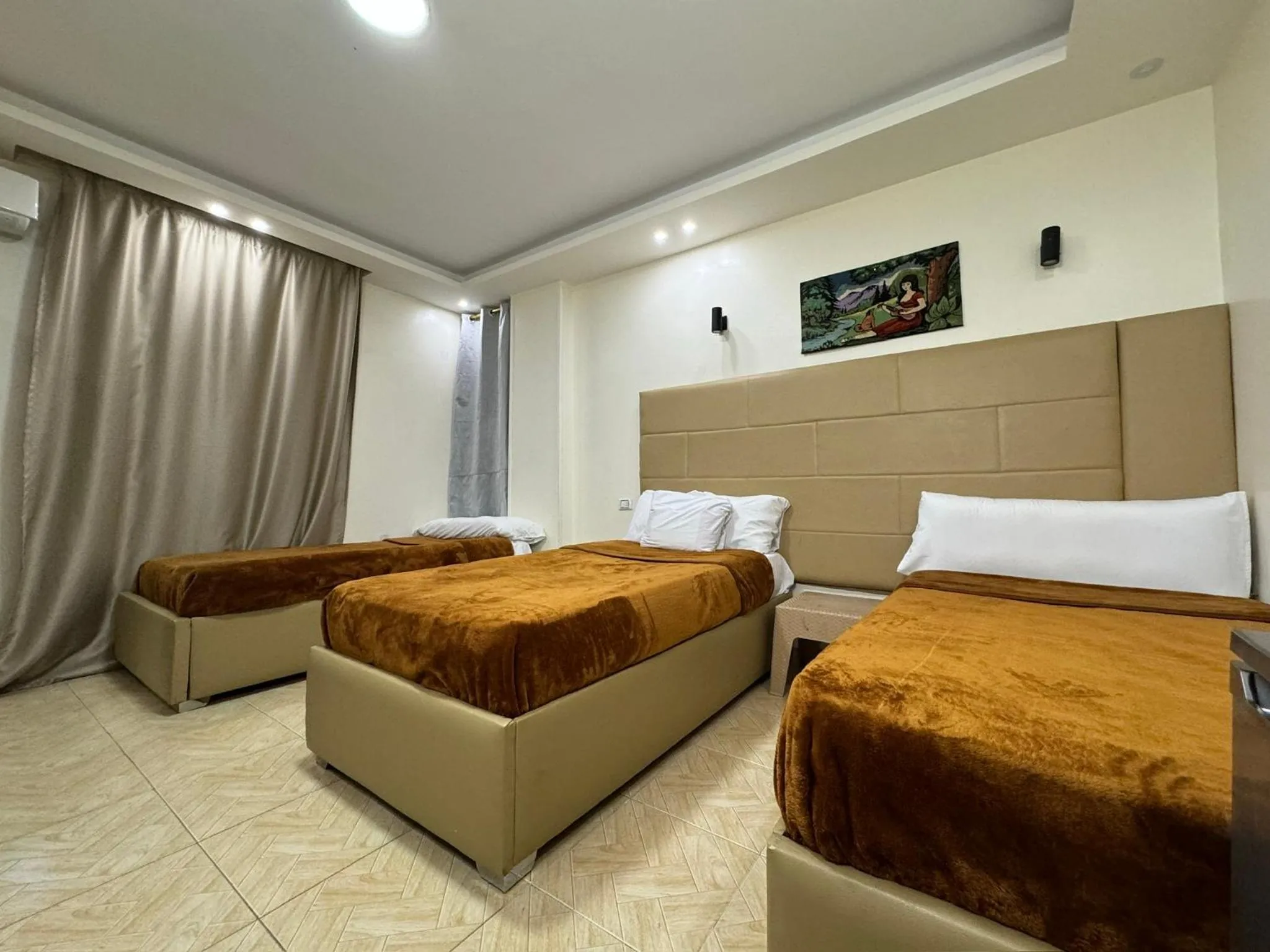 Bed in Pyramids Gardens Hotel