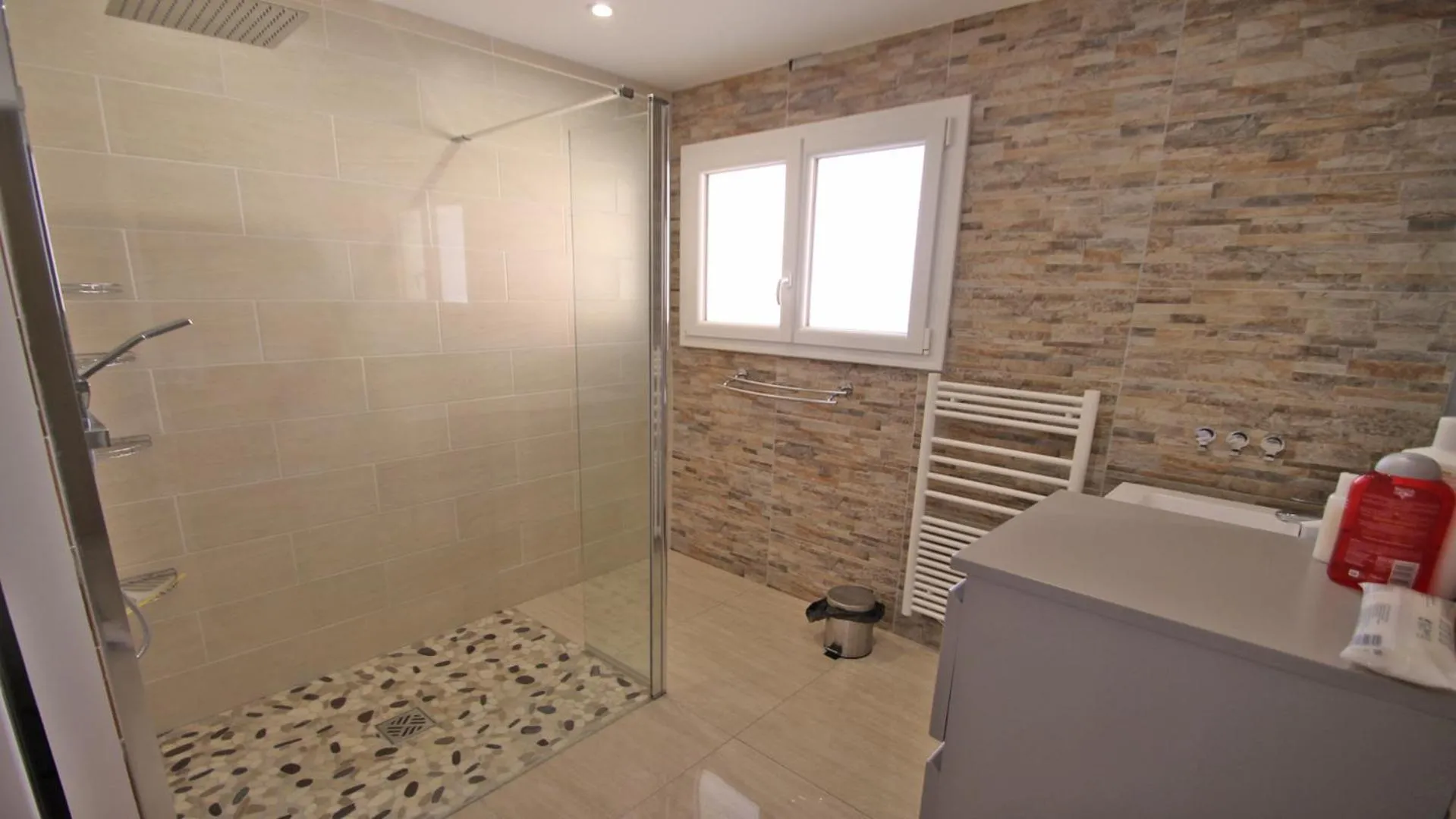 Bathroom in Les Saisons