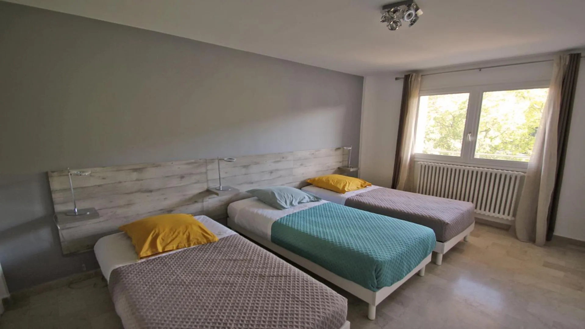 Bedroom, Bed in Les Saisons