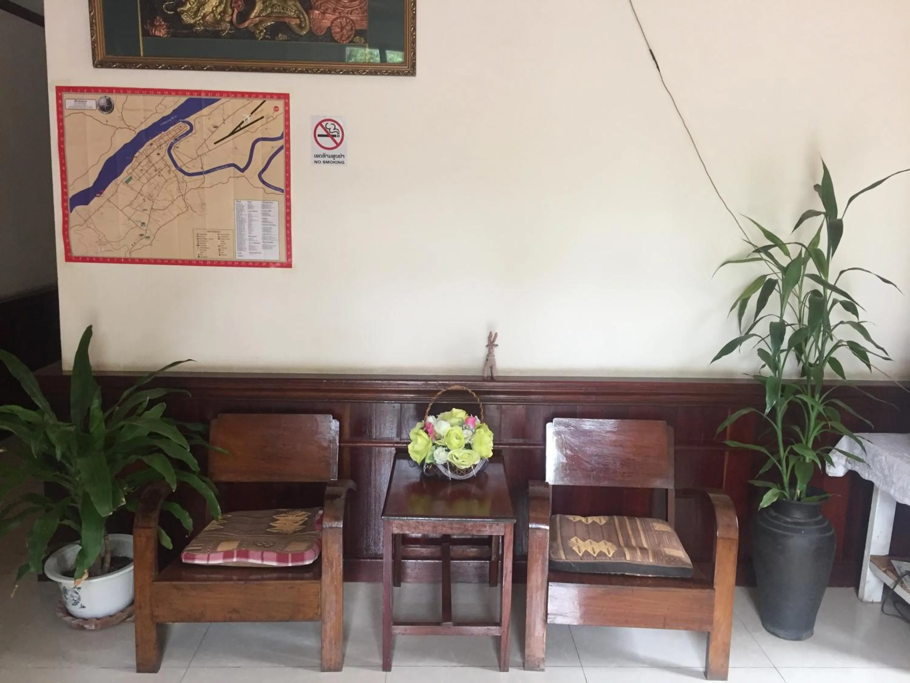 Communal lounge/ TV room in A Tee Guesthouse