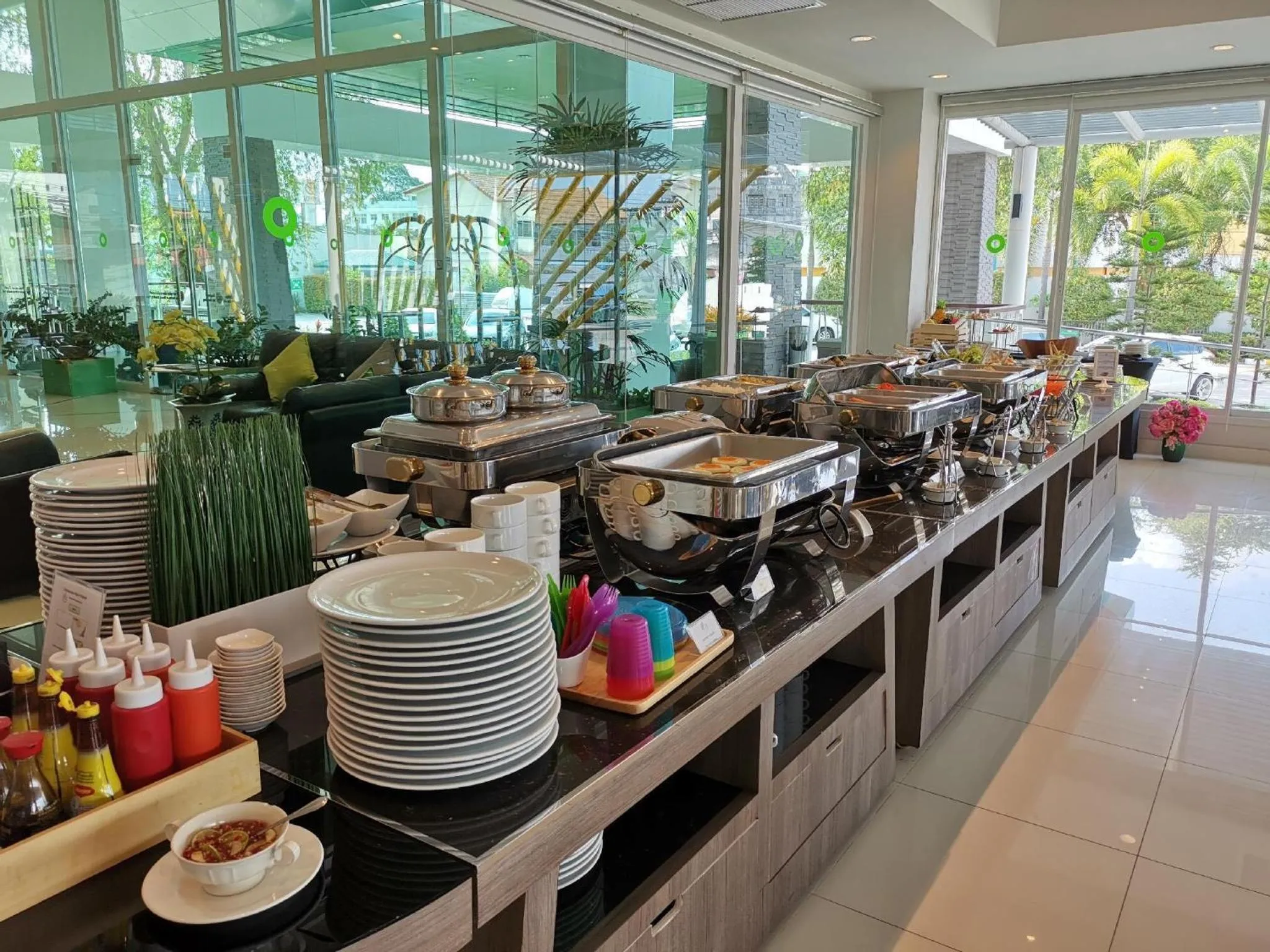 Buffet breakfast in Tamarind Garden Hotel