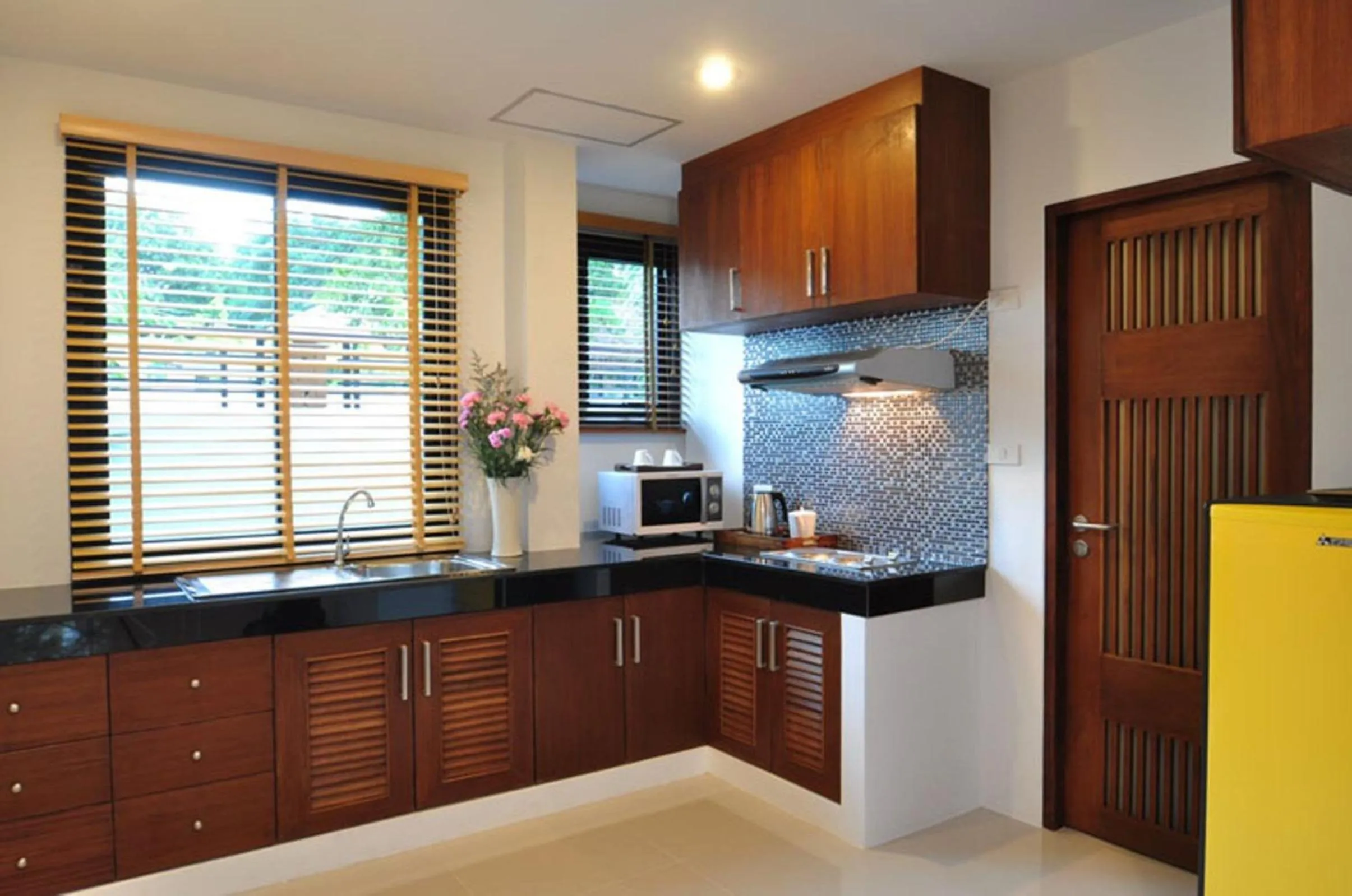 Kitchen or kitchenette in Samui Honey Suite