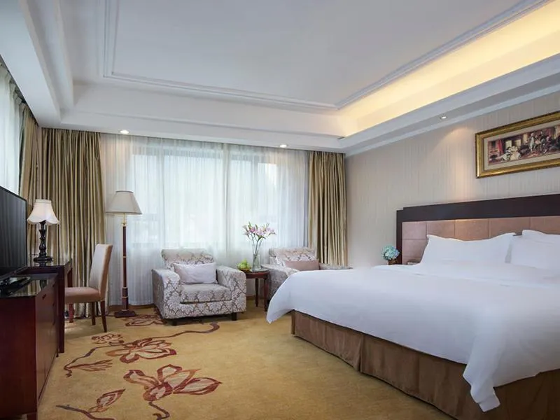 Vienna International Hotel Yangshuo West Street