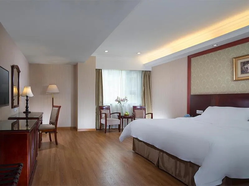 Vienna International Hotel Yangshuo West Street