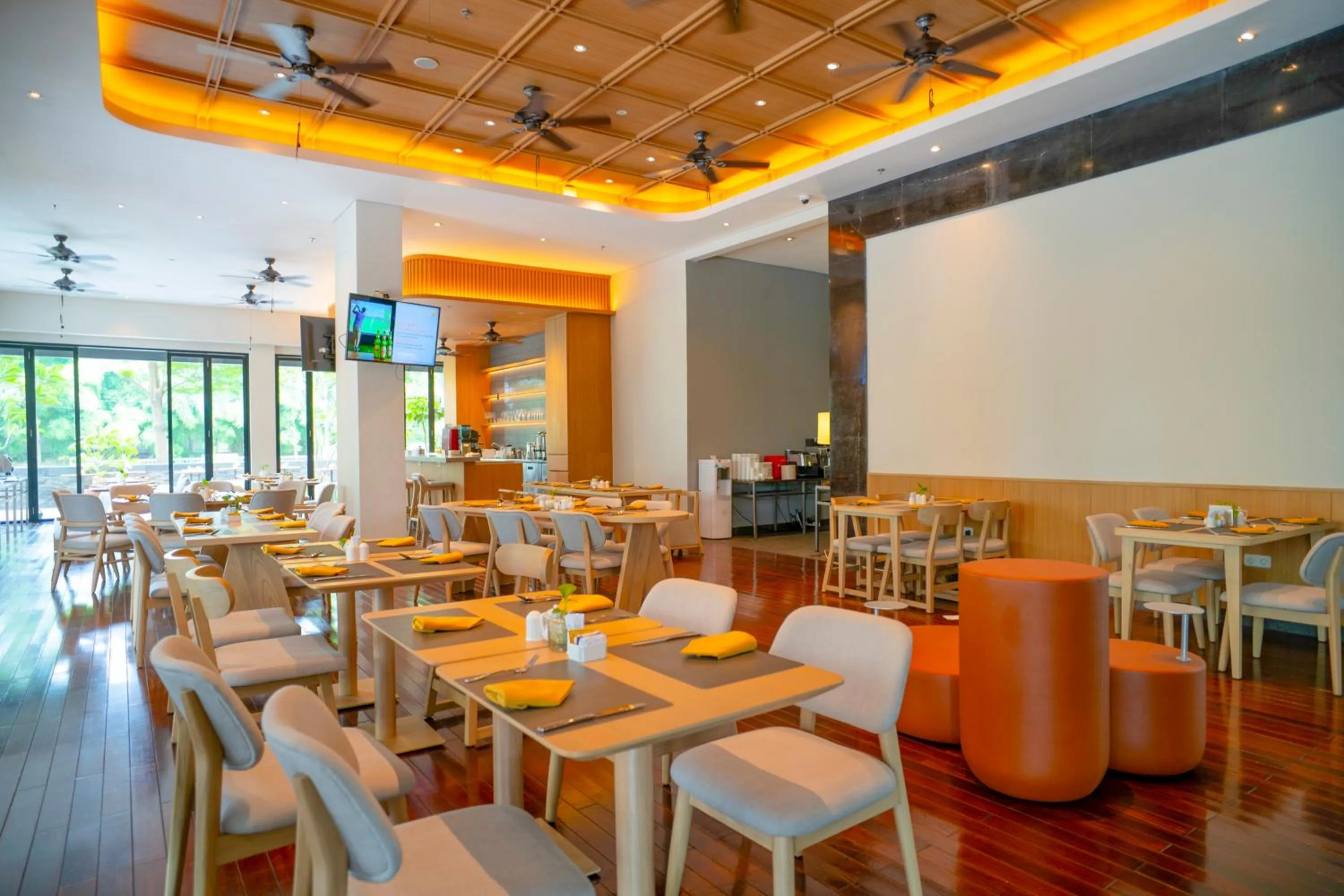 Delonix Hotel Karawang