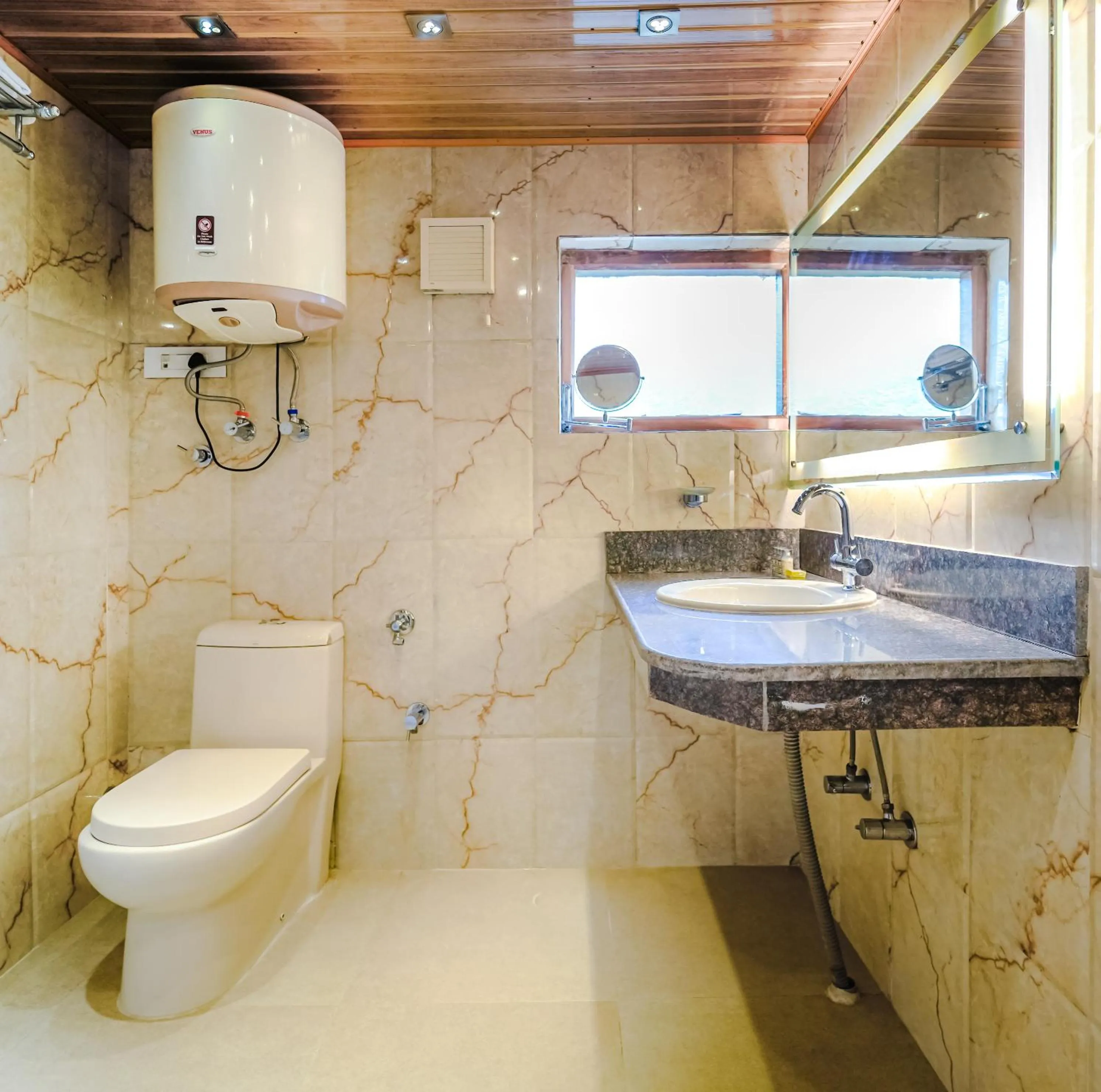 Bathroom in Hotel Mirage