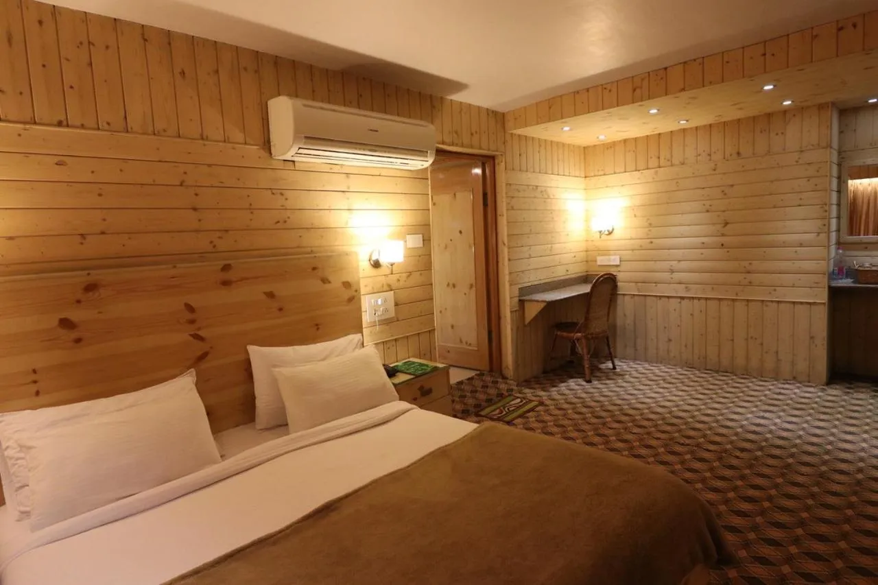 Bedroom, Bed in Hotel Mirage