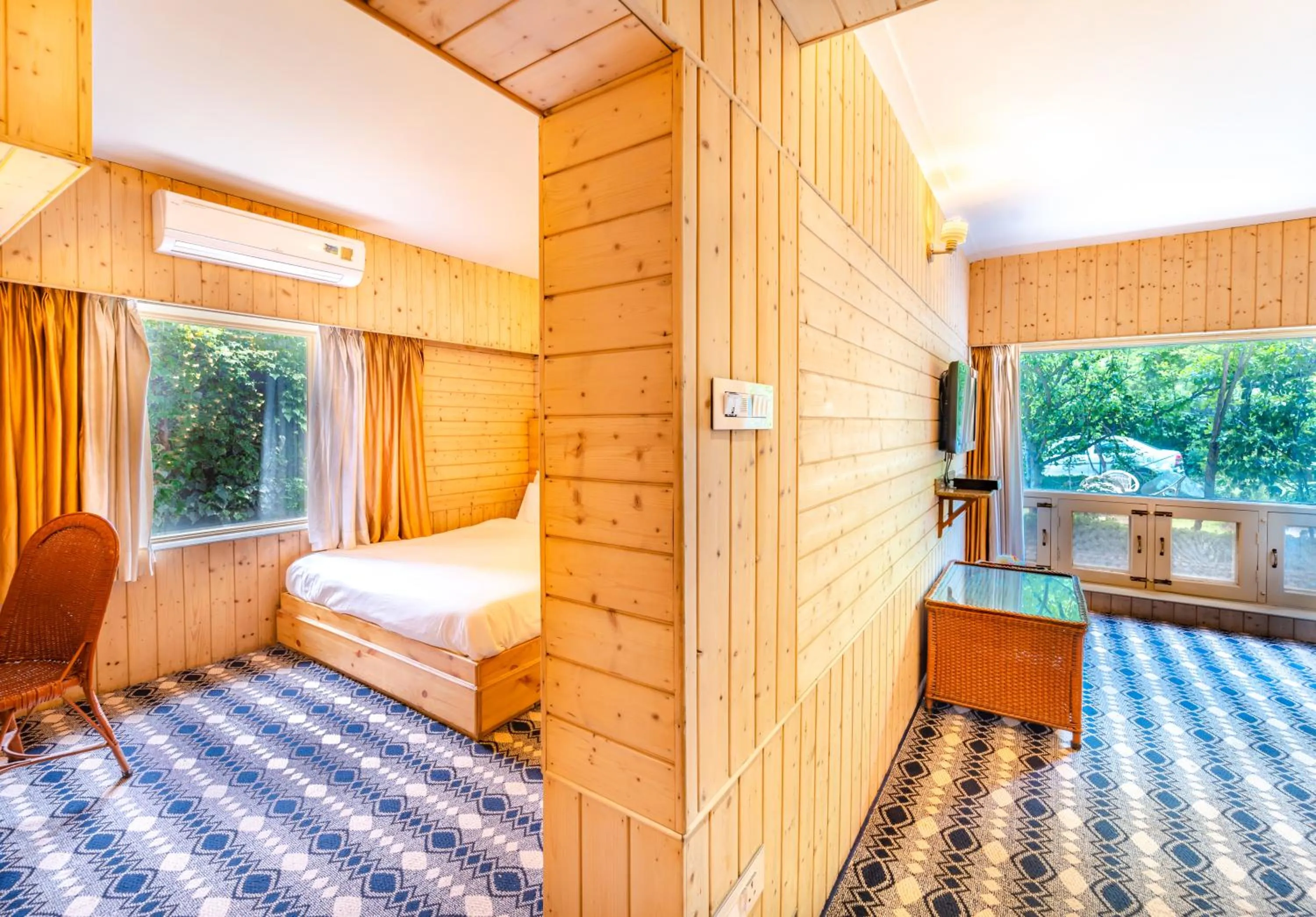 Bedroom, Bed in Hotel Mirage