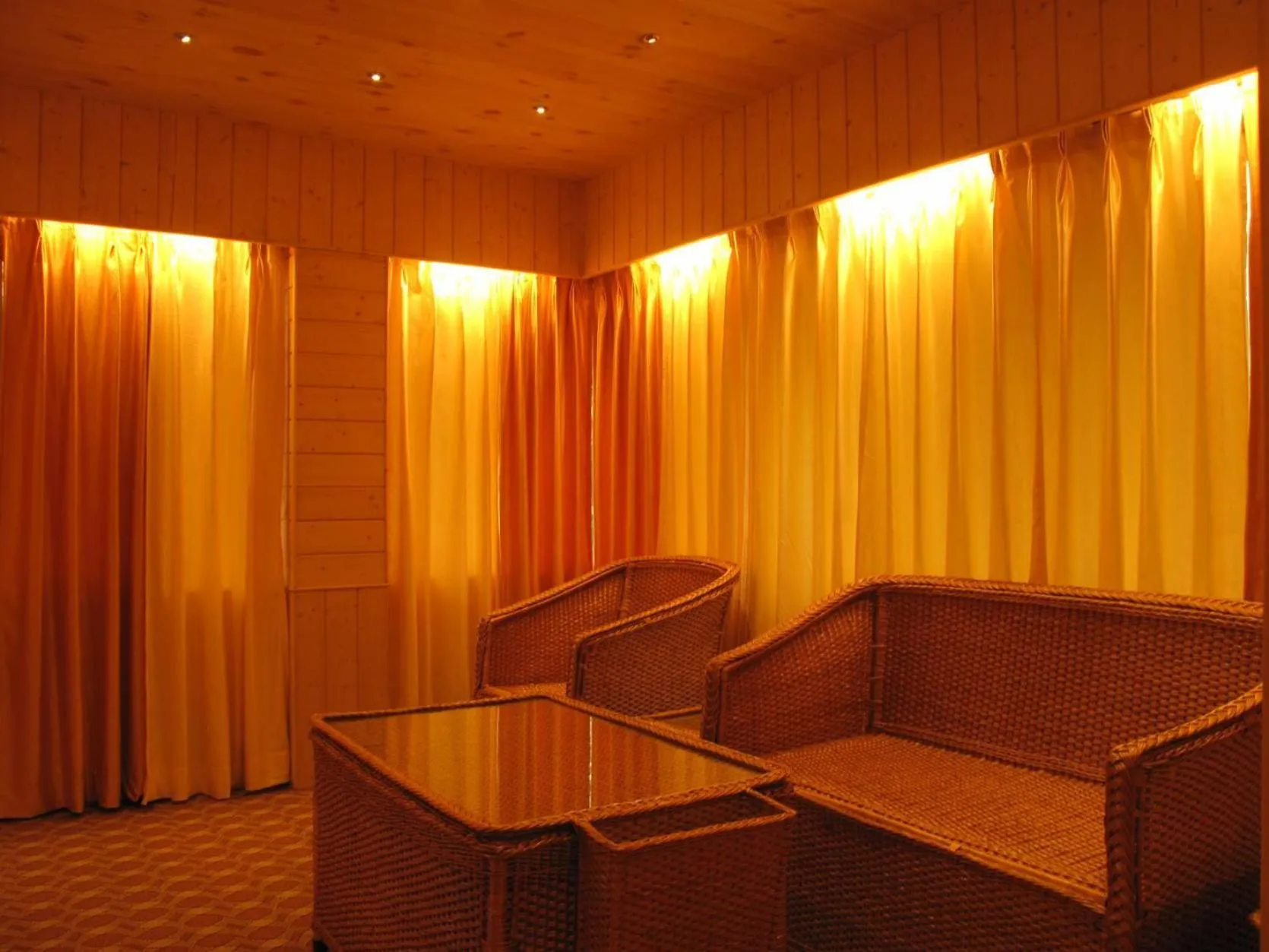 Seating area in Hotel Mirage