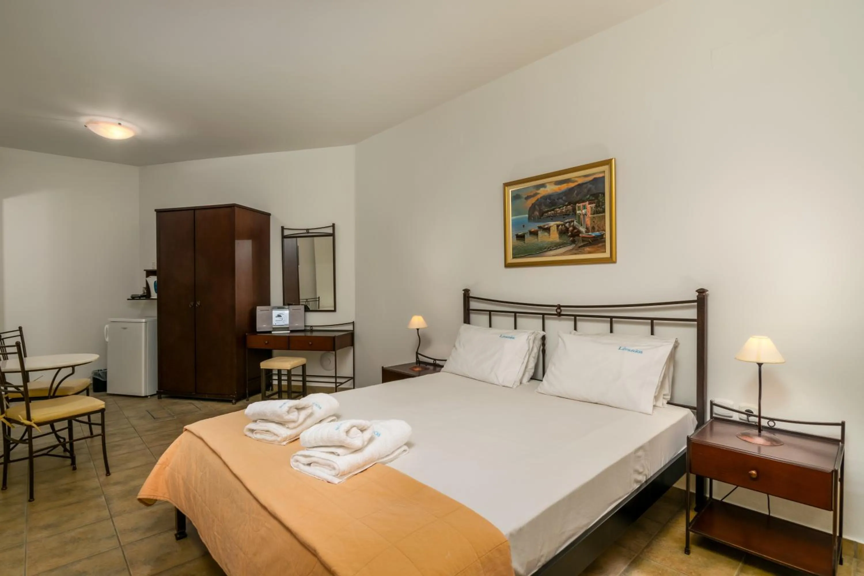 Photo of the whole room, Bed in Livanios Studios