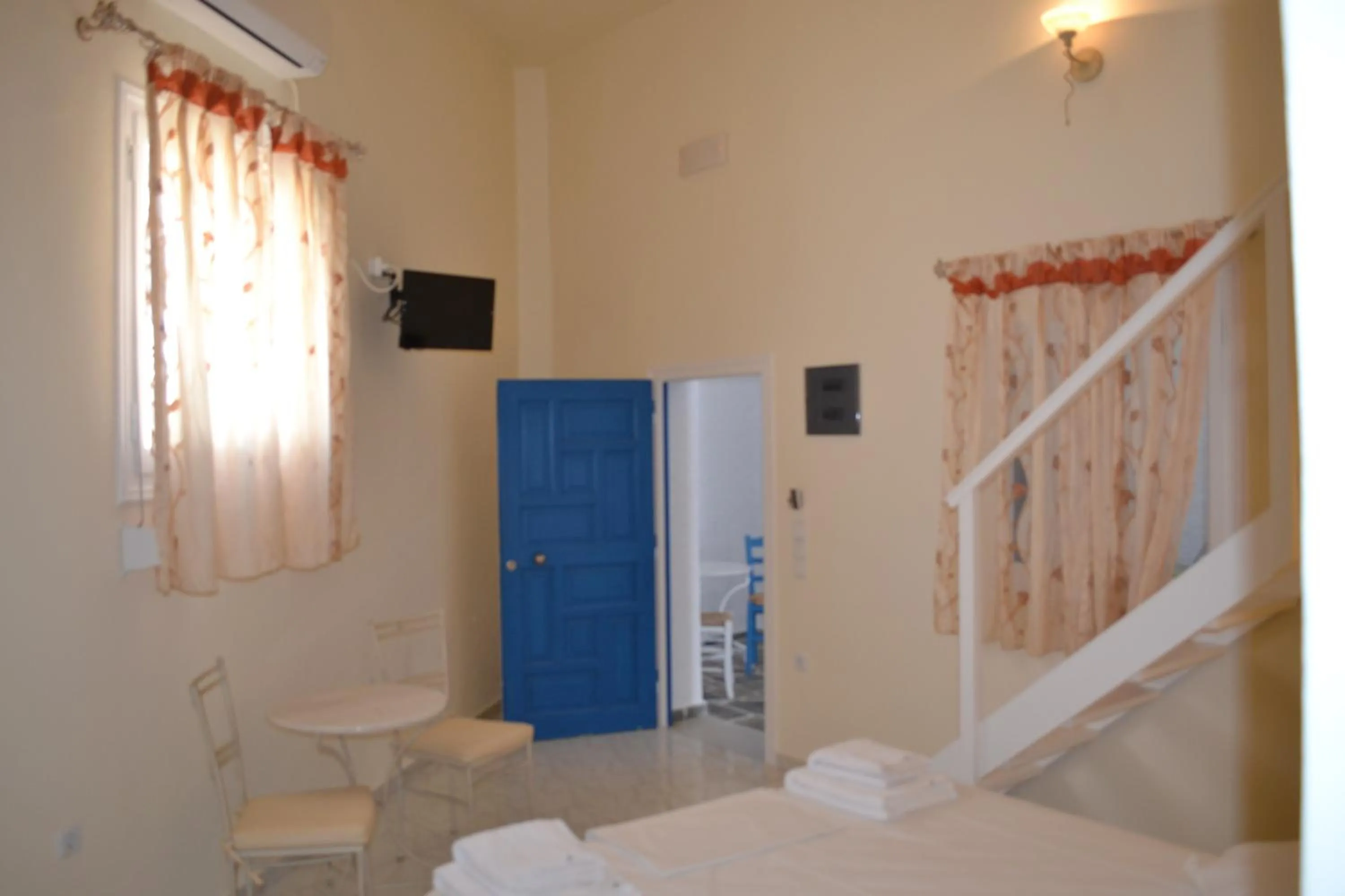 Photo of the whole room, Bed in Livanios Studios