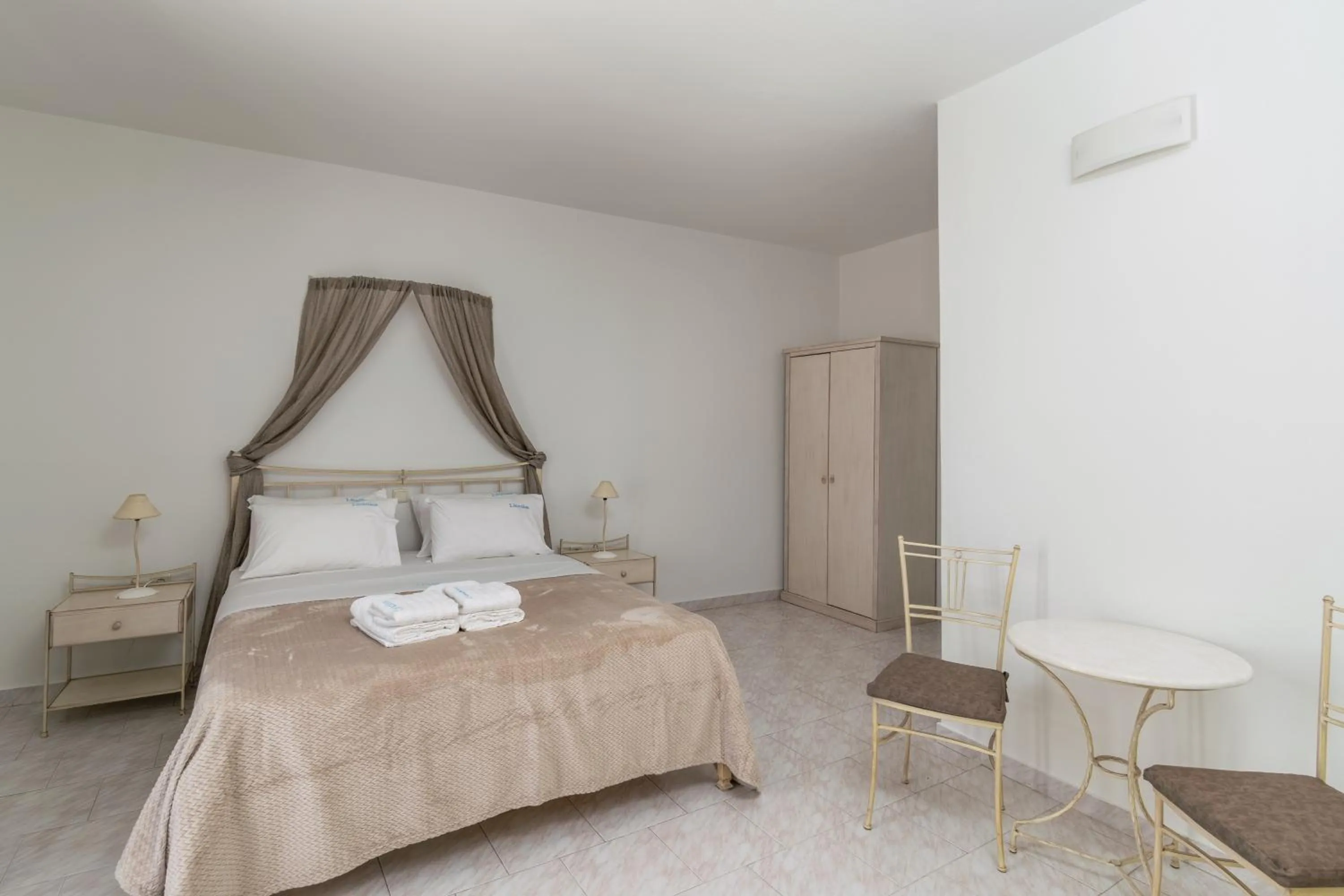 Bedroom, Bed in Livanios Studios