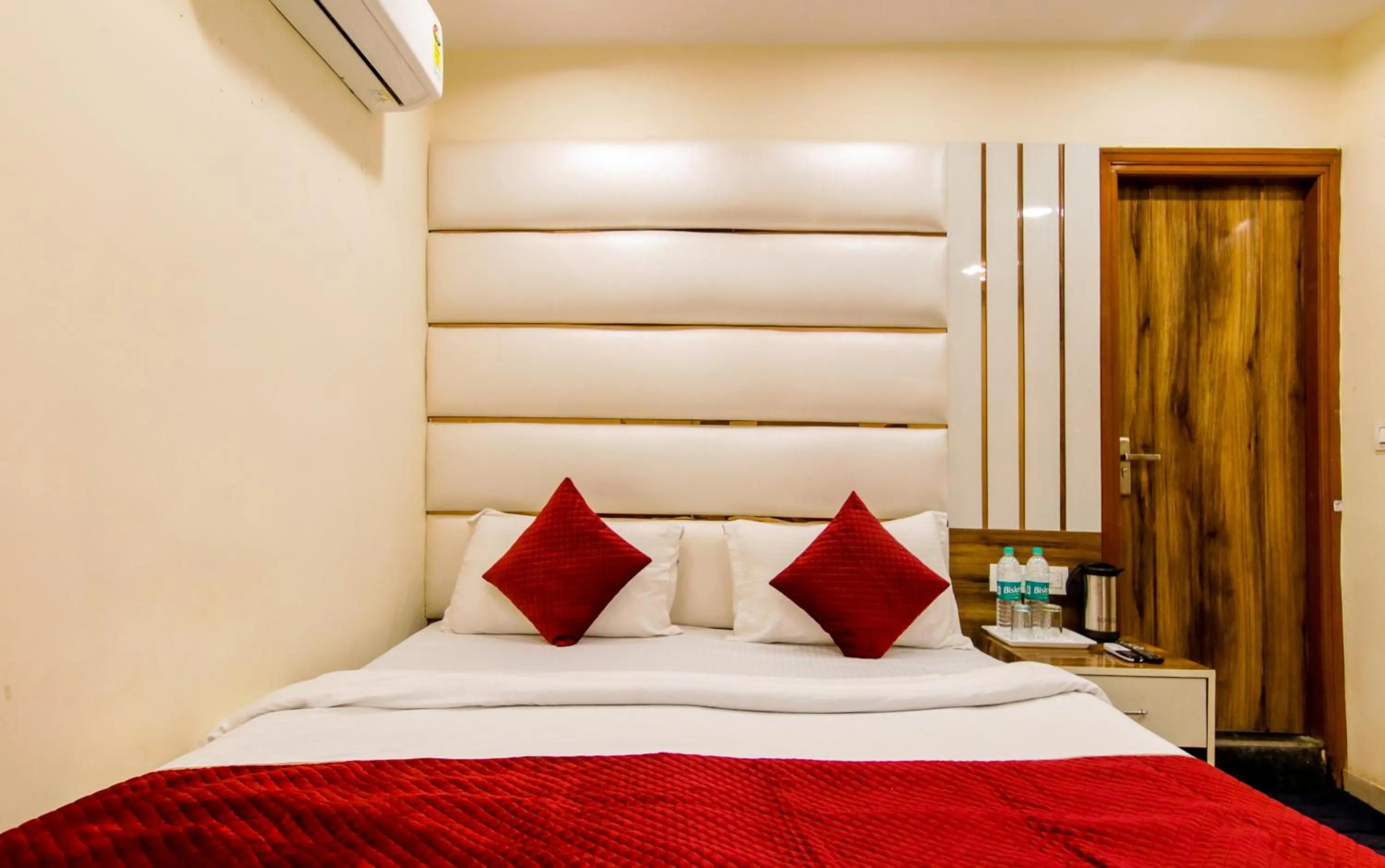 Bed in Hotel Star Palace