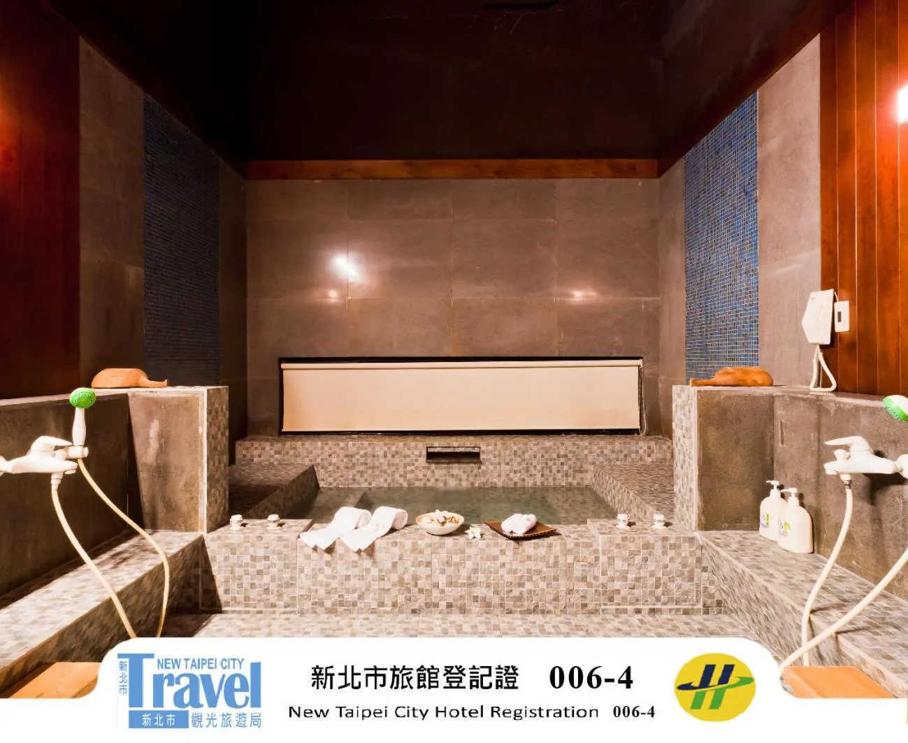 The Loft Seaside Suites