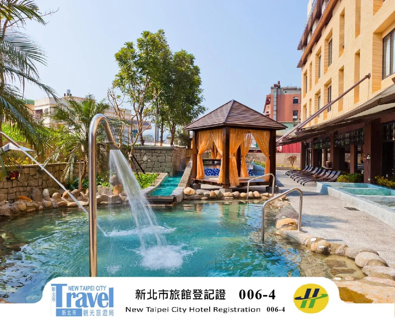 The Loft Seaside Suites